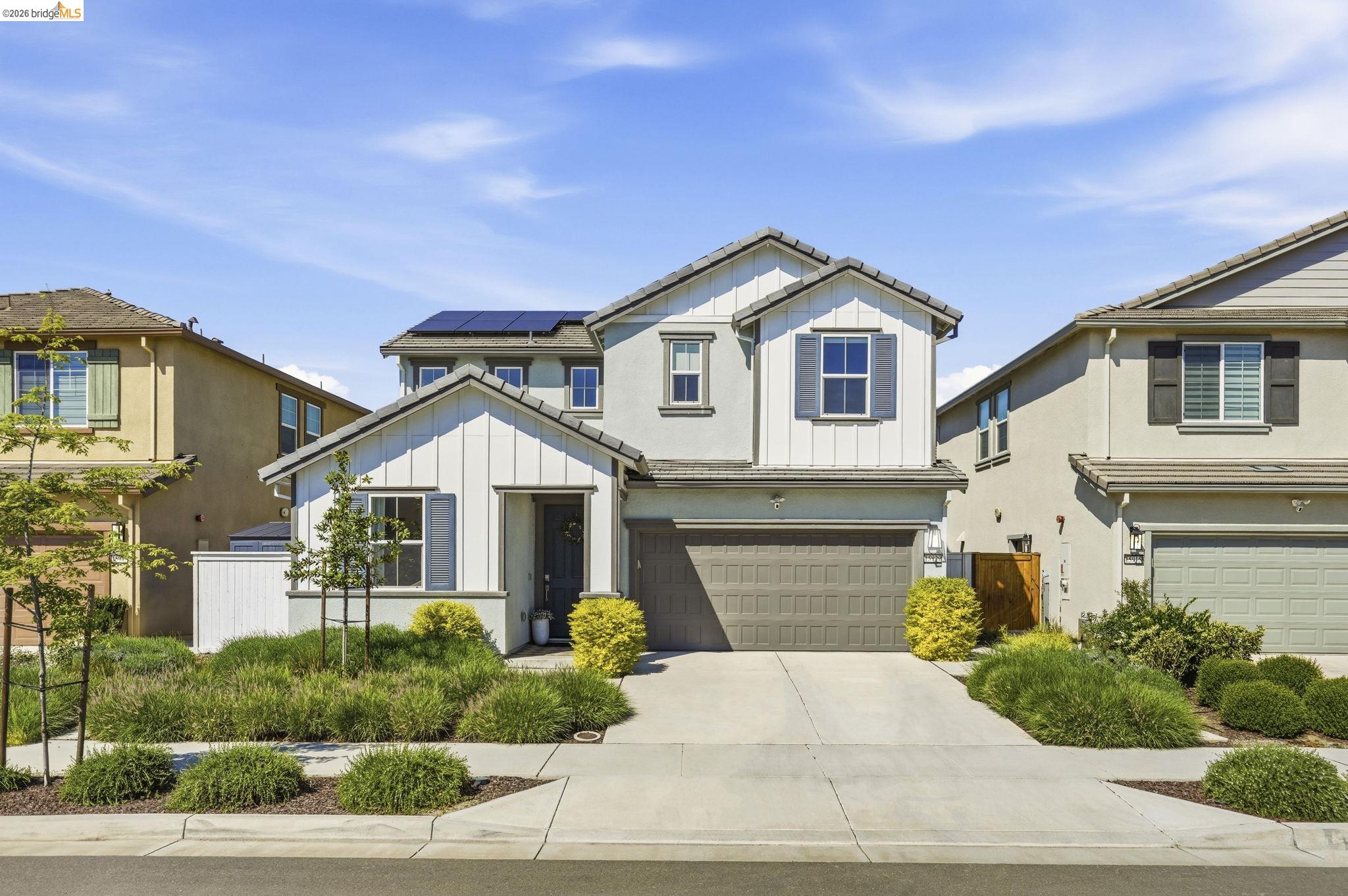 Detail Gallery Image 1 of 40 For 15929 Testarossa St, Lathrop,  CA 95330 - 3 Beds | 2/1 Baths