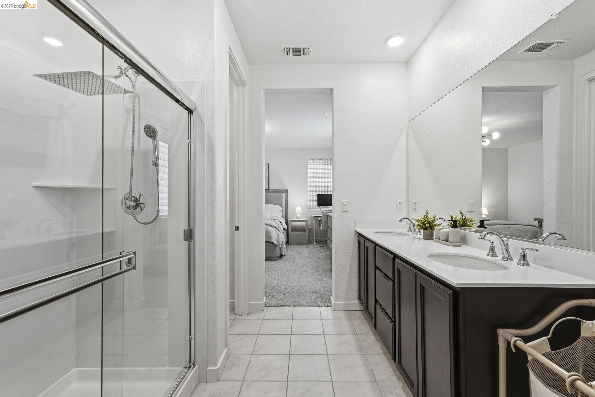 Detail Gallery Image 21 of 40 For 15929 Testarossa St, Lathrop,  CA 95330 - 3 Beds | 2/1 Baths