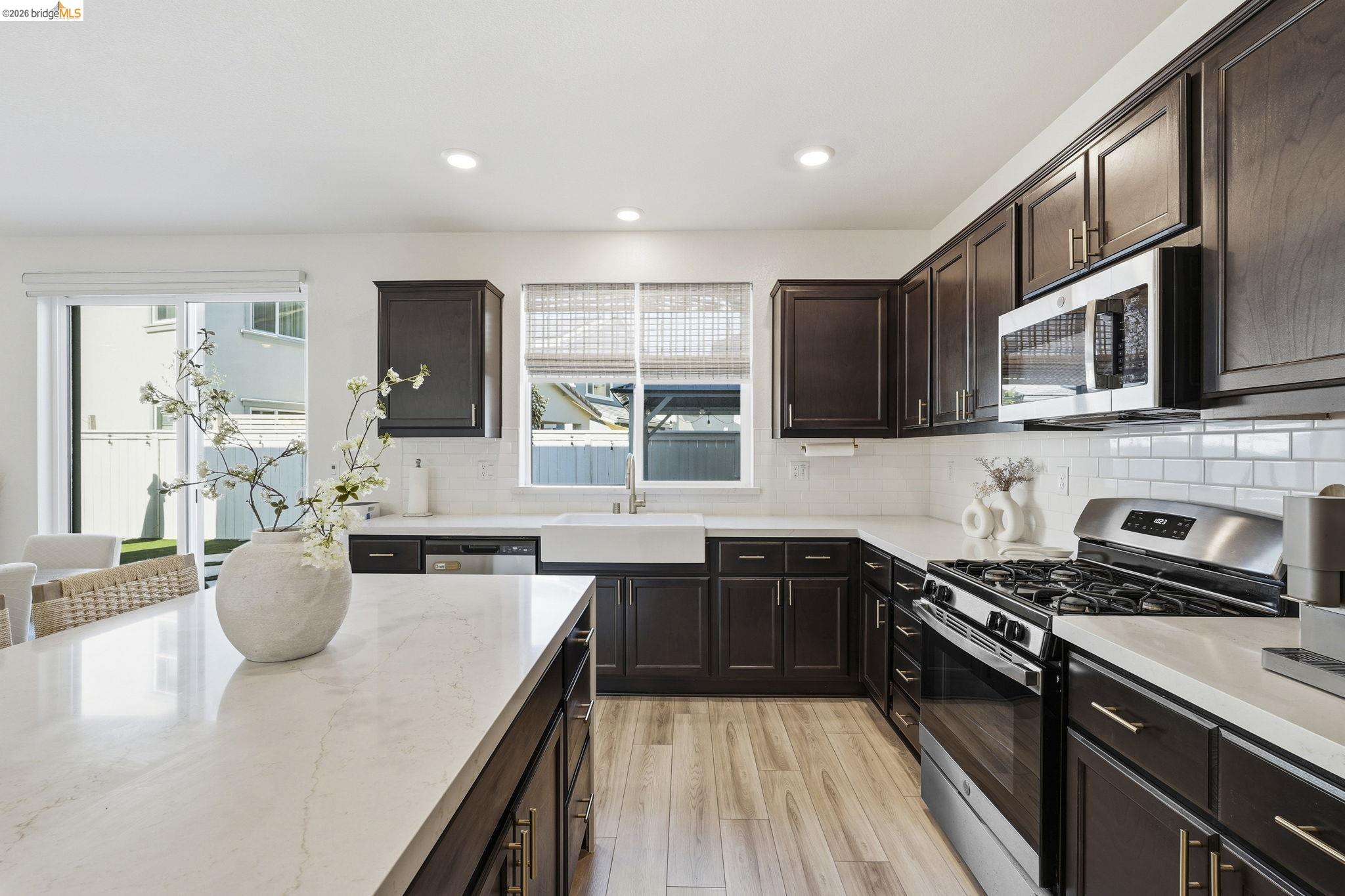 Detail Gallery Image 9 of 40 For 15929 Testarossa St, Lathrop,  CA 95330 - 3 Beds | 2/1 Baths