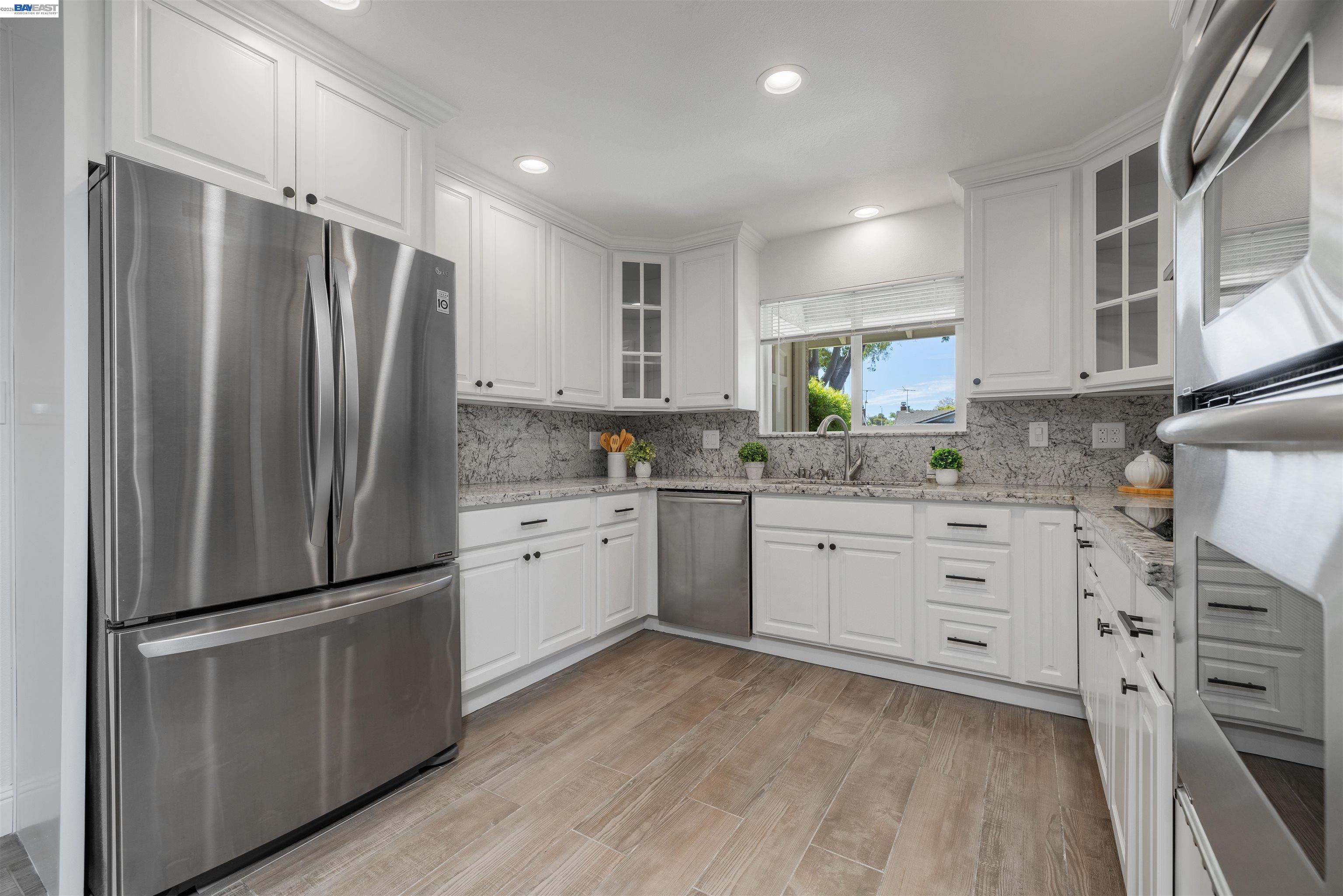 Detail Gallery Image 6 of 31 For 2449 Almaden Blvd, Union City,  CA 94587 - 3 Beds | 2 Baths