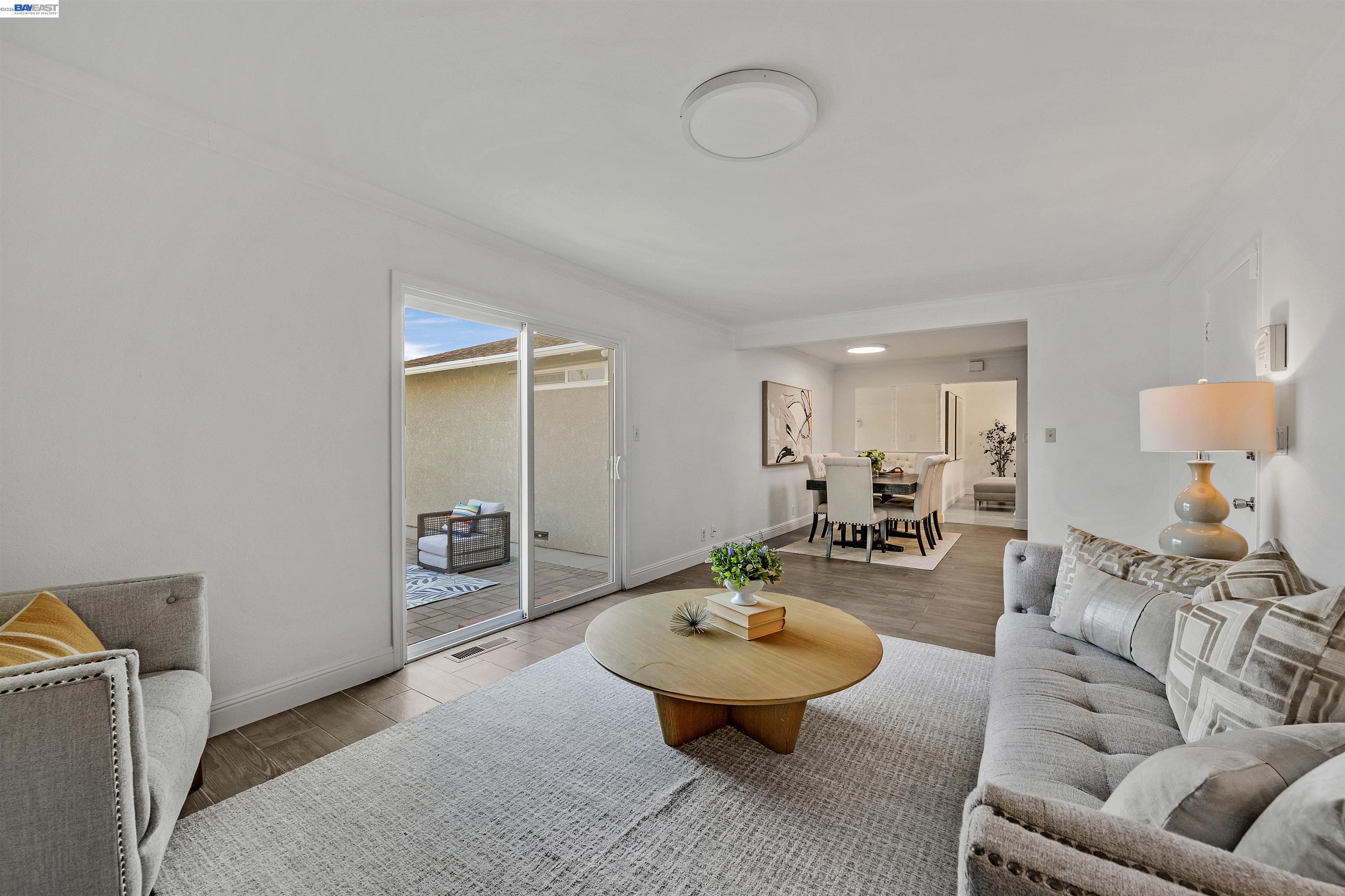 Detail Gallery Image 8 of 31 For 2449 Almaden Blvd, Union City,  CA 94587 - 3 Beds | 2 Baths