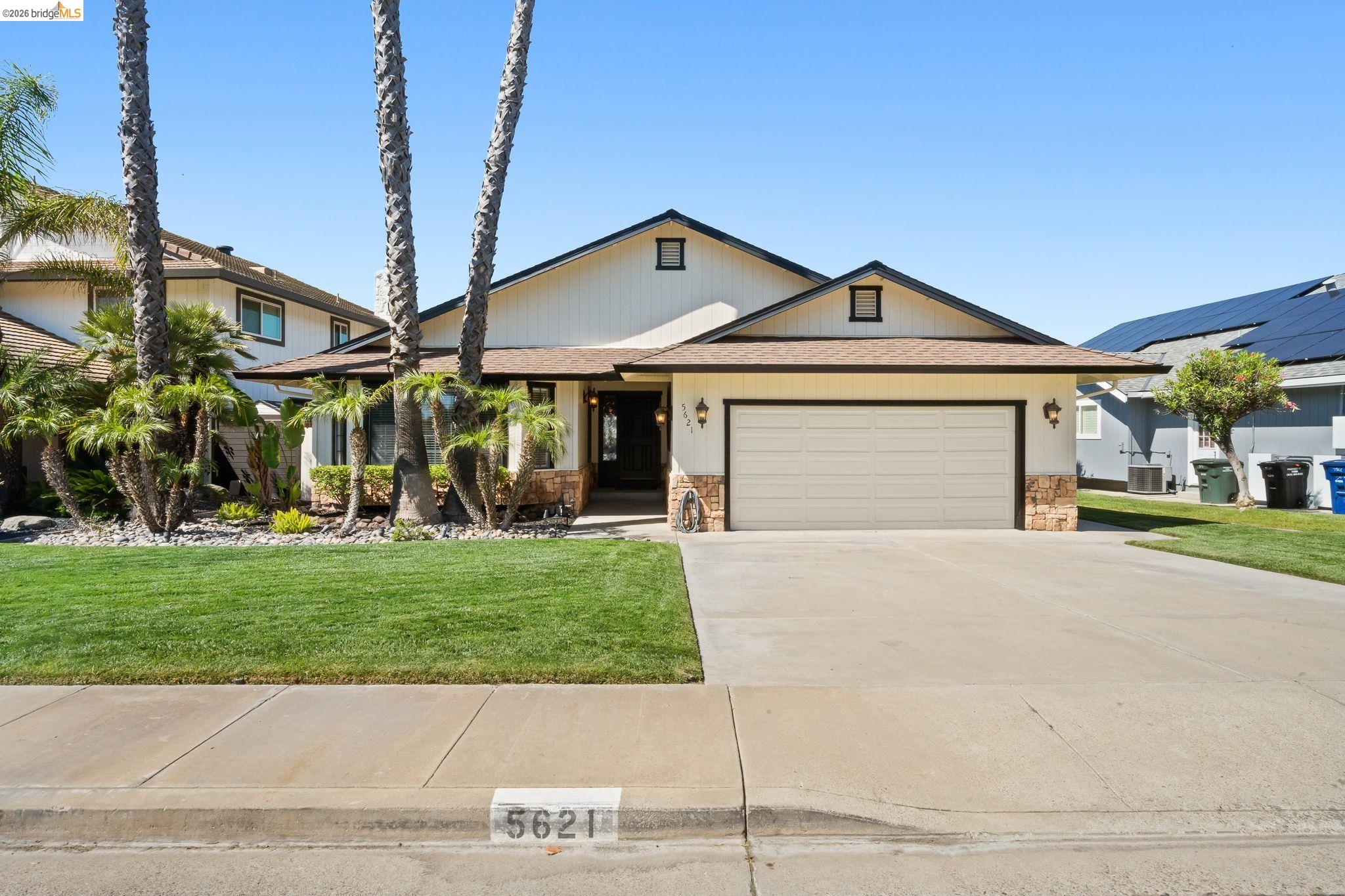 Front Image Thumbnail for EB41130271