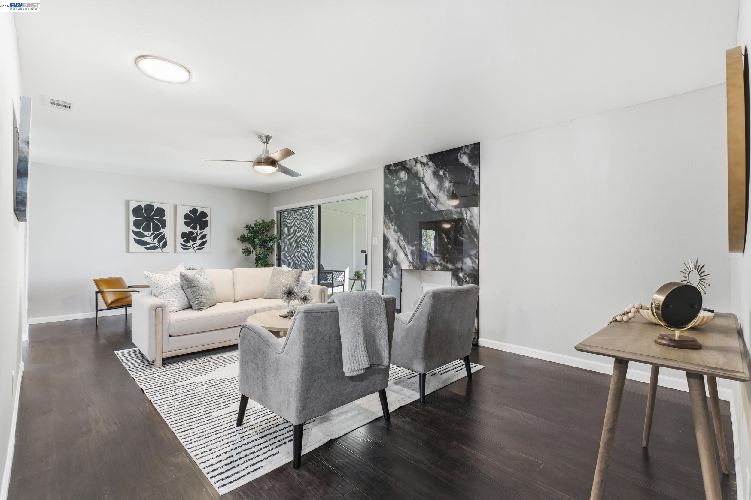 Detail Gallery Image 2 of 25 For 6613 Demaret Drive, Sacramento,  CA 95822 - 3 Beds | 2 Baths