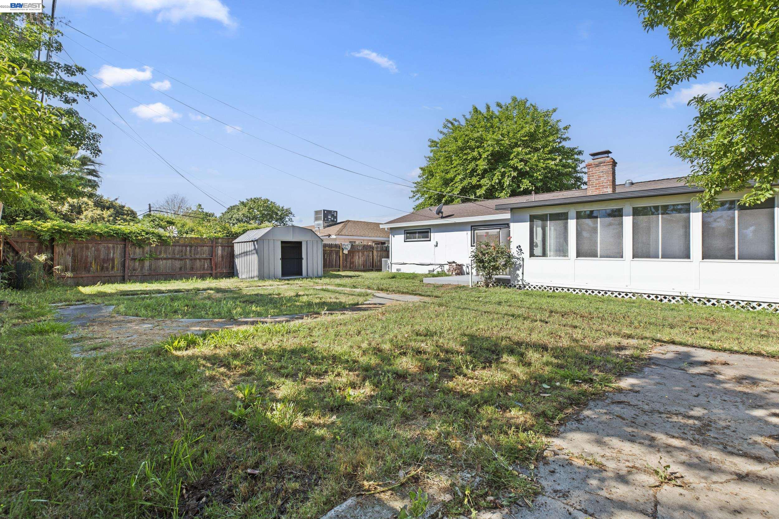 Detail Gallery Image 19 of 25 For 6613 Demaret Drive, Sacramento,  CA 95822 - 3 Beds | 2 Baths