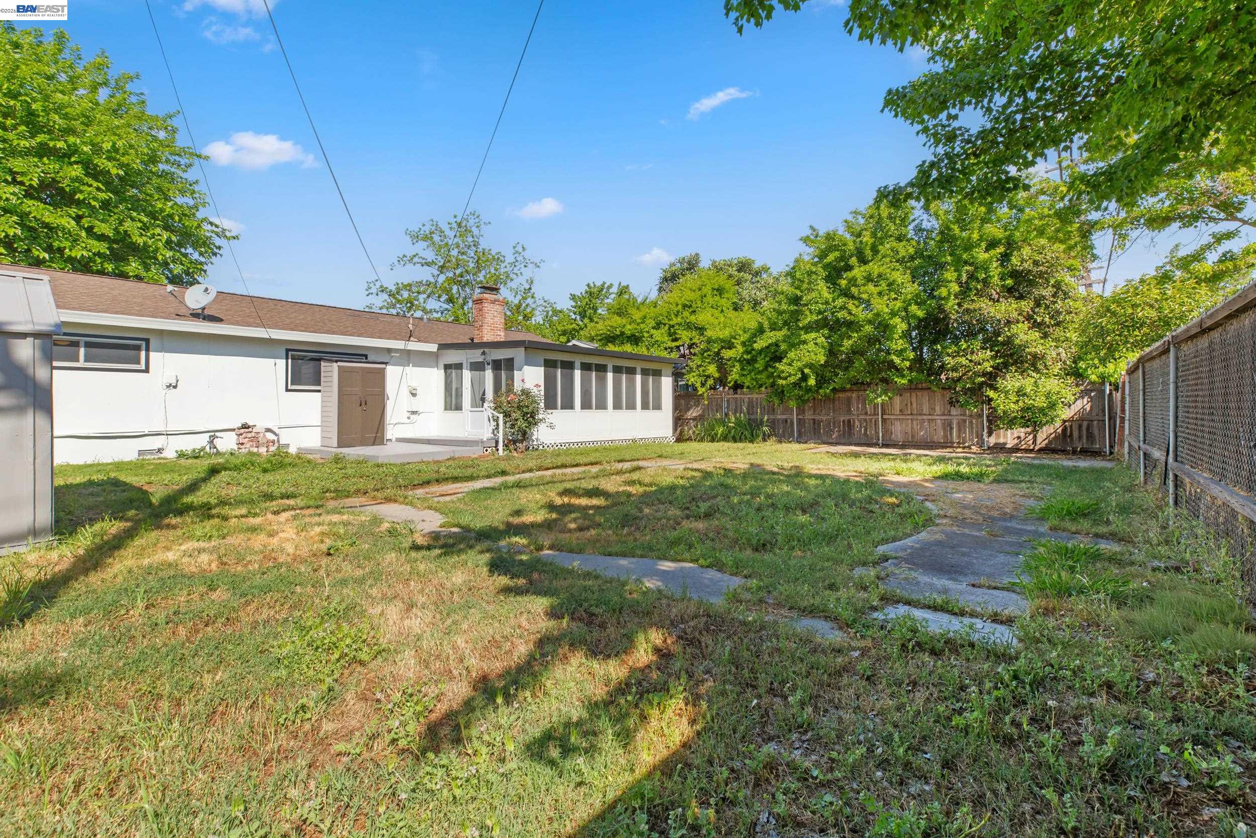 Detail Gallery Image 20 of 25 For 6613 Demaret Drive, Sacramento,  CA 95822 - 3 Beds | 2 Baths