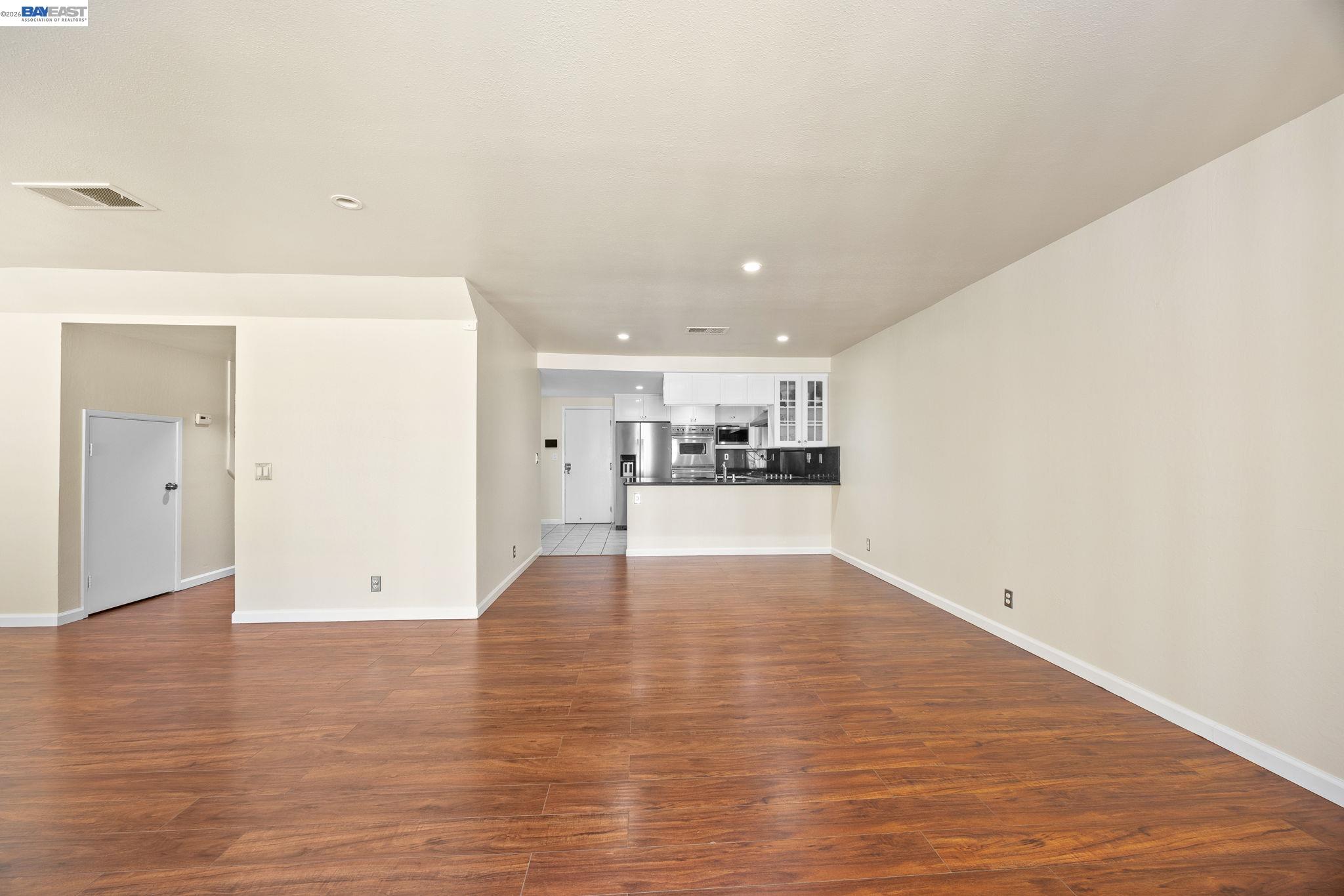 Photo #27: 41130286 Listing: Photo #27