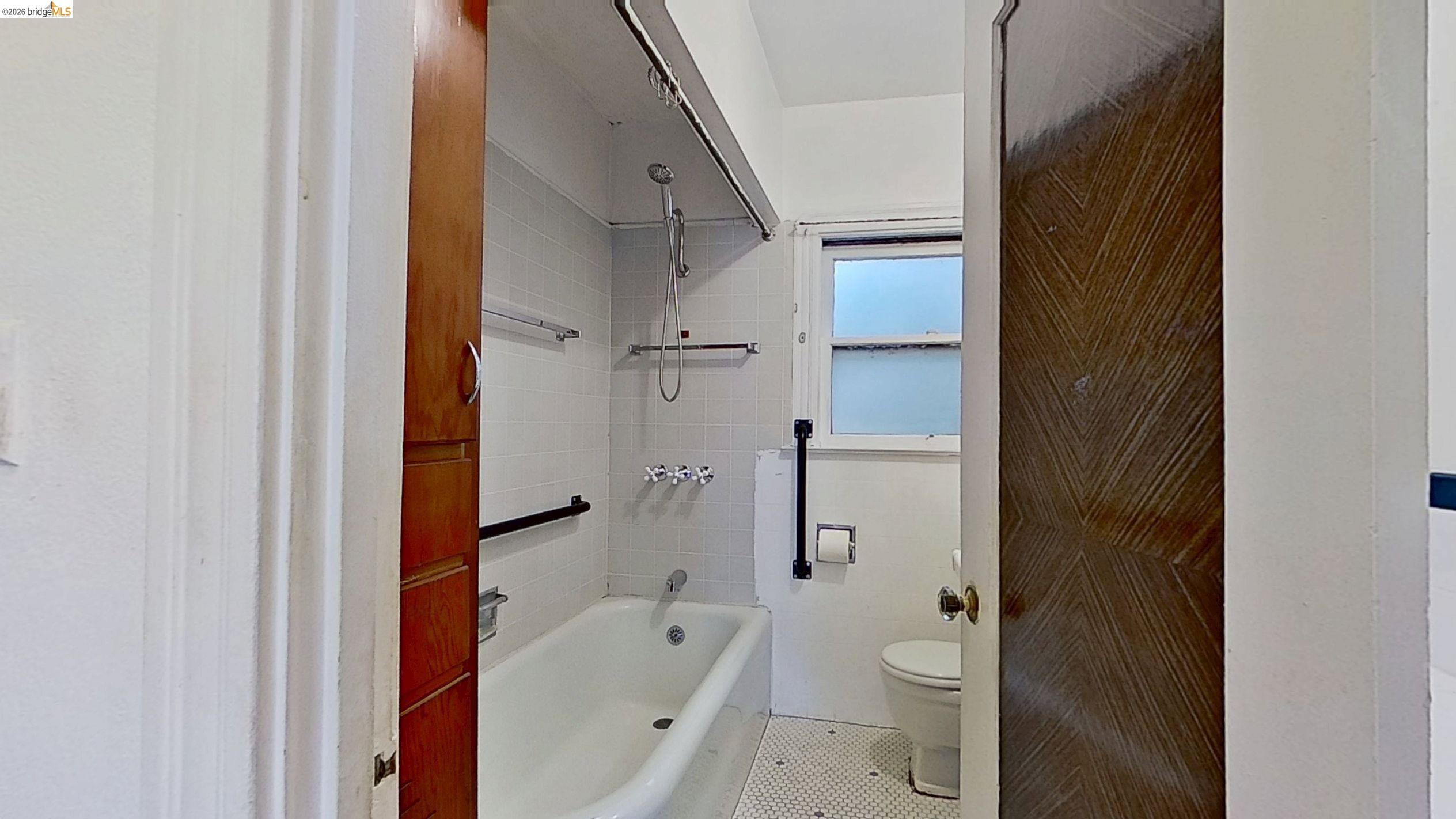 2939 57Th Ave, Oakland, CA, 94605