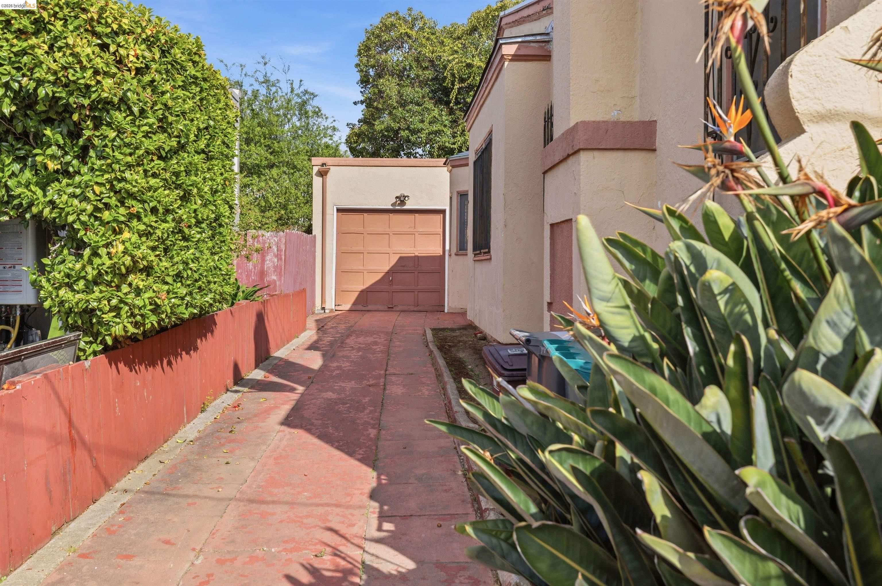 2939 57Th Ave, Oakland, CA, 94605