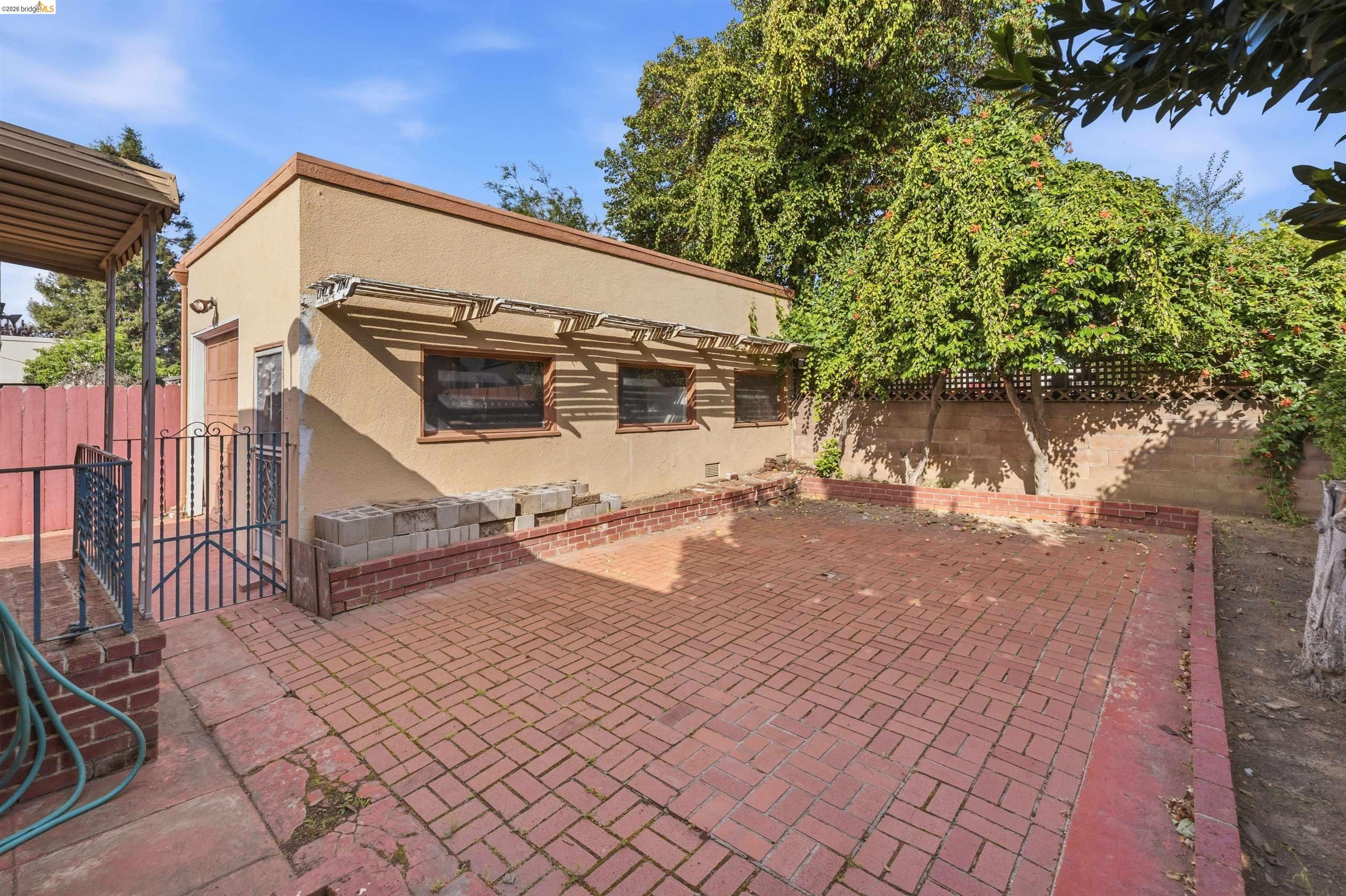 2939 57Th Ave, Oakland, CA, 94605