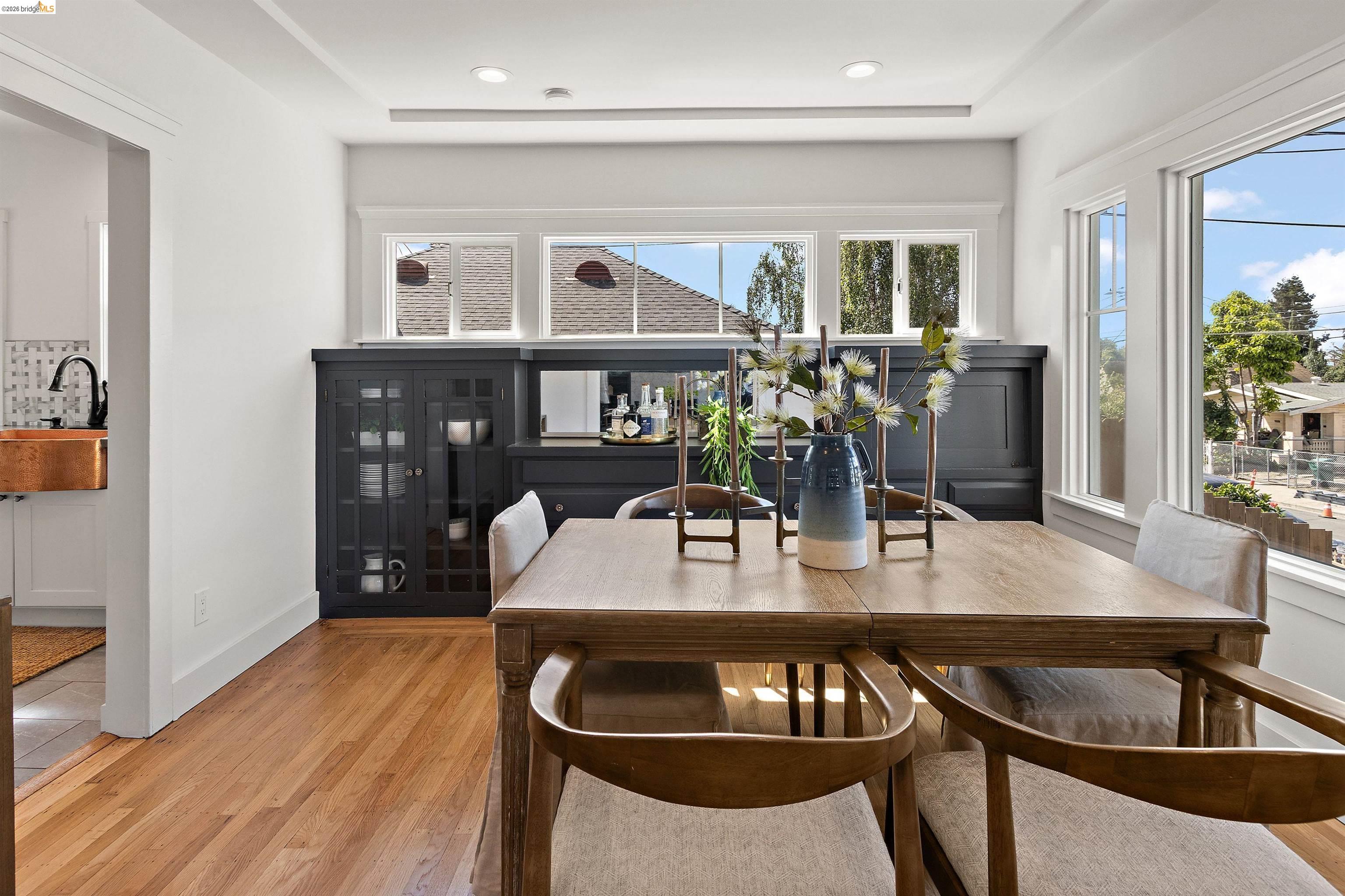 Detail Gallery Image 11 of 31 For 5030 Congress Ave, Oakland,  CA 94601 - 3 Beds | 2/1 Baths