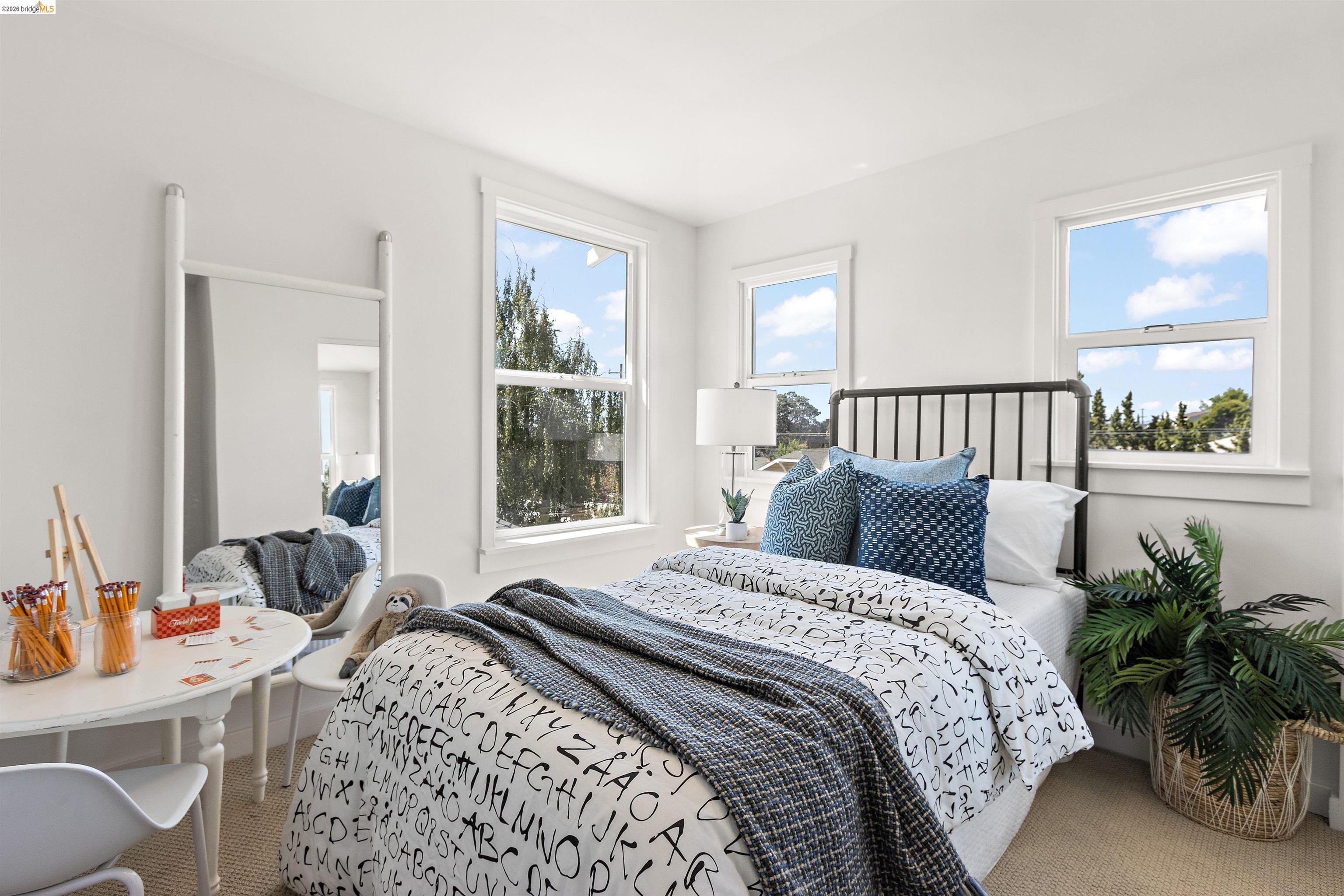 Detail Gallery Image 21 of 31 For 5030 Congress Ave, Oakland,  CA 94601 - 3 Beds | 2/1 Baths