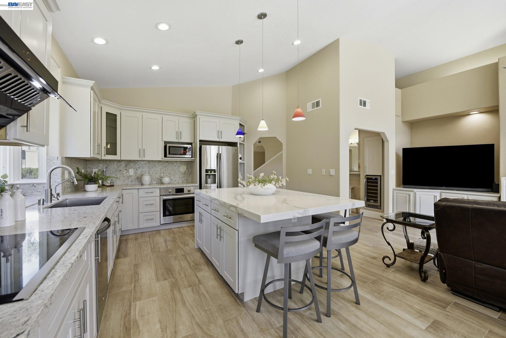 Detail Gallery Image 11 of 55 For 7880 La Quinta Ct, Pleasanton,  CA 94588 - 4 Beds | 3 Baths