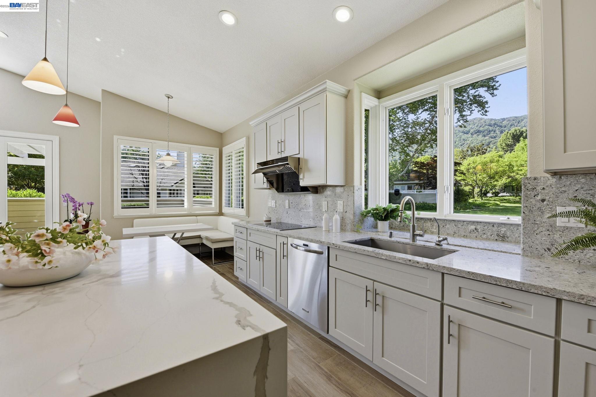 Detail Gallery Image 12 of 55 For 7880 La Quinta Ct, Pleasanton,  CA 94588 - 4 Beds | 3 Baths