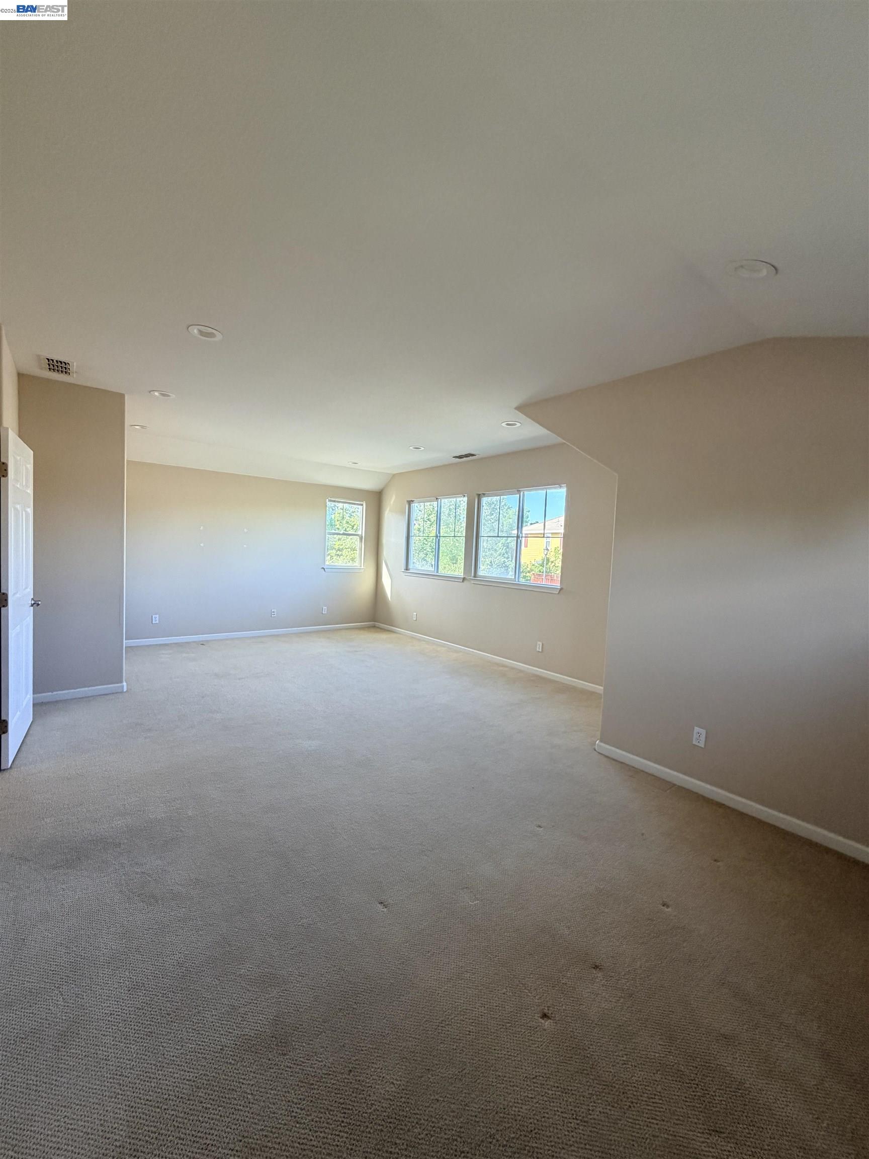 Detail Gallery Image 12 of 18 For 498 W Callado Ct, Mountain House,  CA 95391 - 4 Beds | 3 Baths