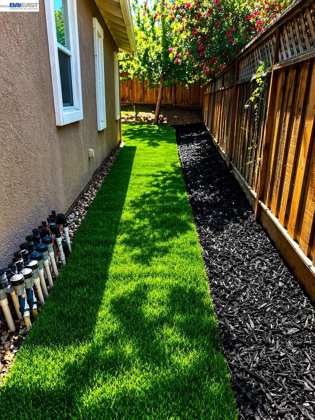 Detail Gallery Image 17 of 18 For 498 W Callado Ct, Mountain House,  CA 95391 - 4 Beds | 3 Baths