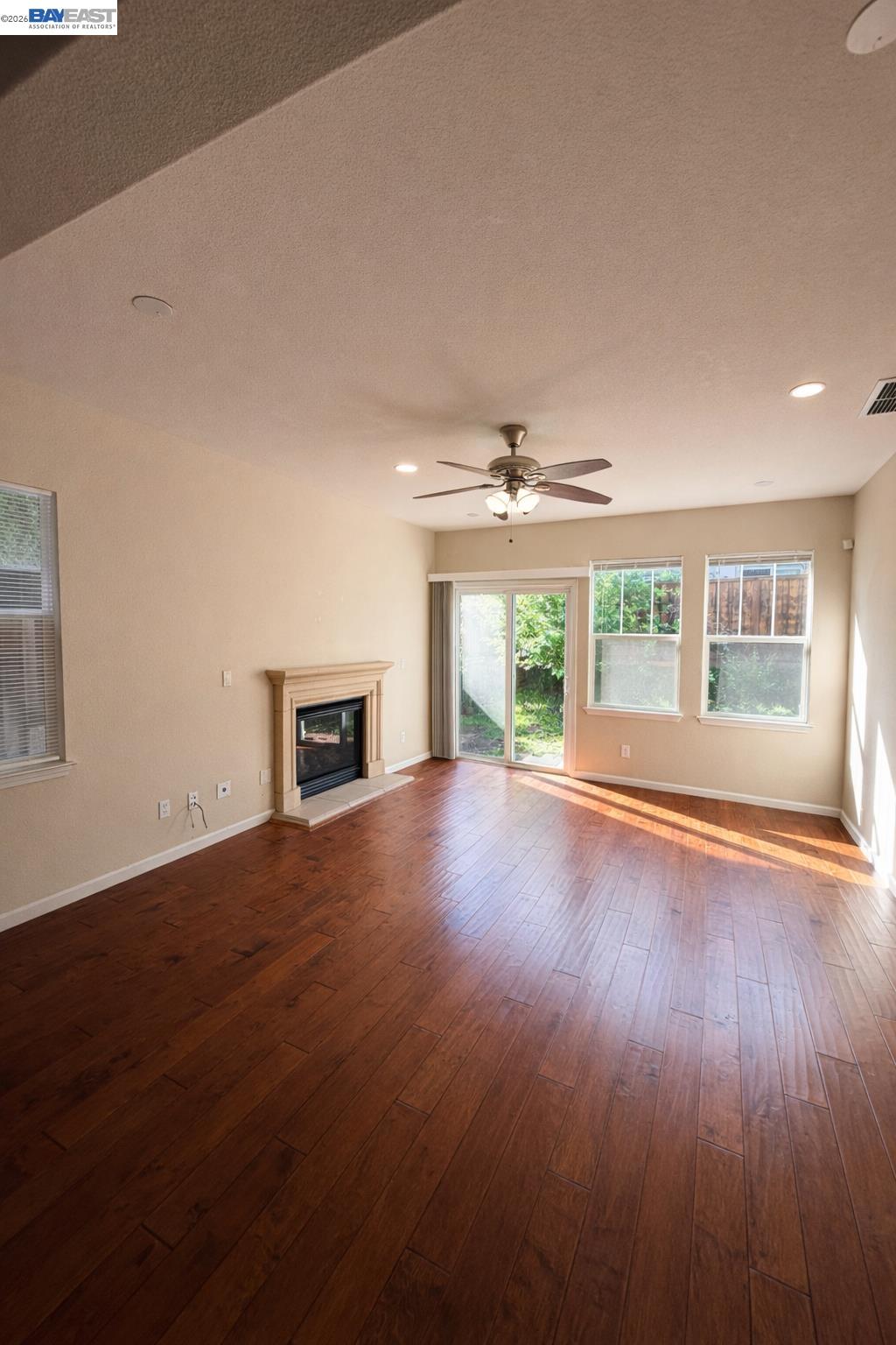 Detail Gallery Image 7 of 18 For 498 W Callado Ct, Mountain House,  CA 95391 - 4 Beds | 3 Baths