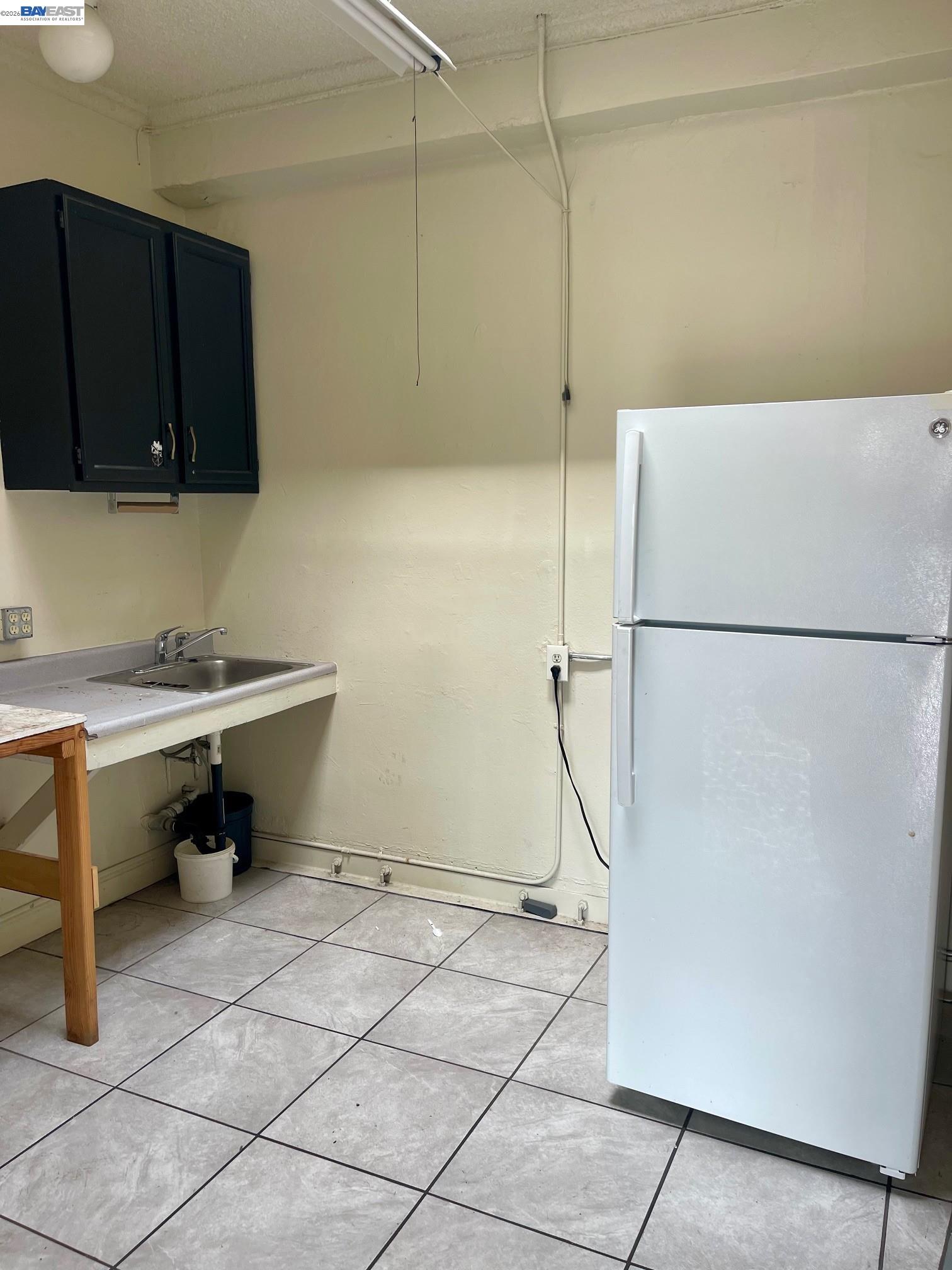 Detail Gallery Image 8 of 10 For 22622 Mission Blvd, Hayward,  CA 94541 - 0 Beds | 2 Baths