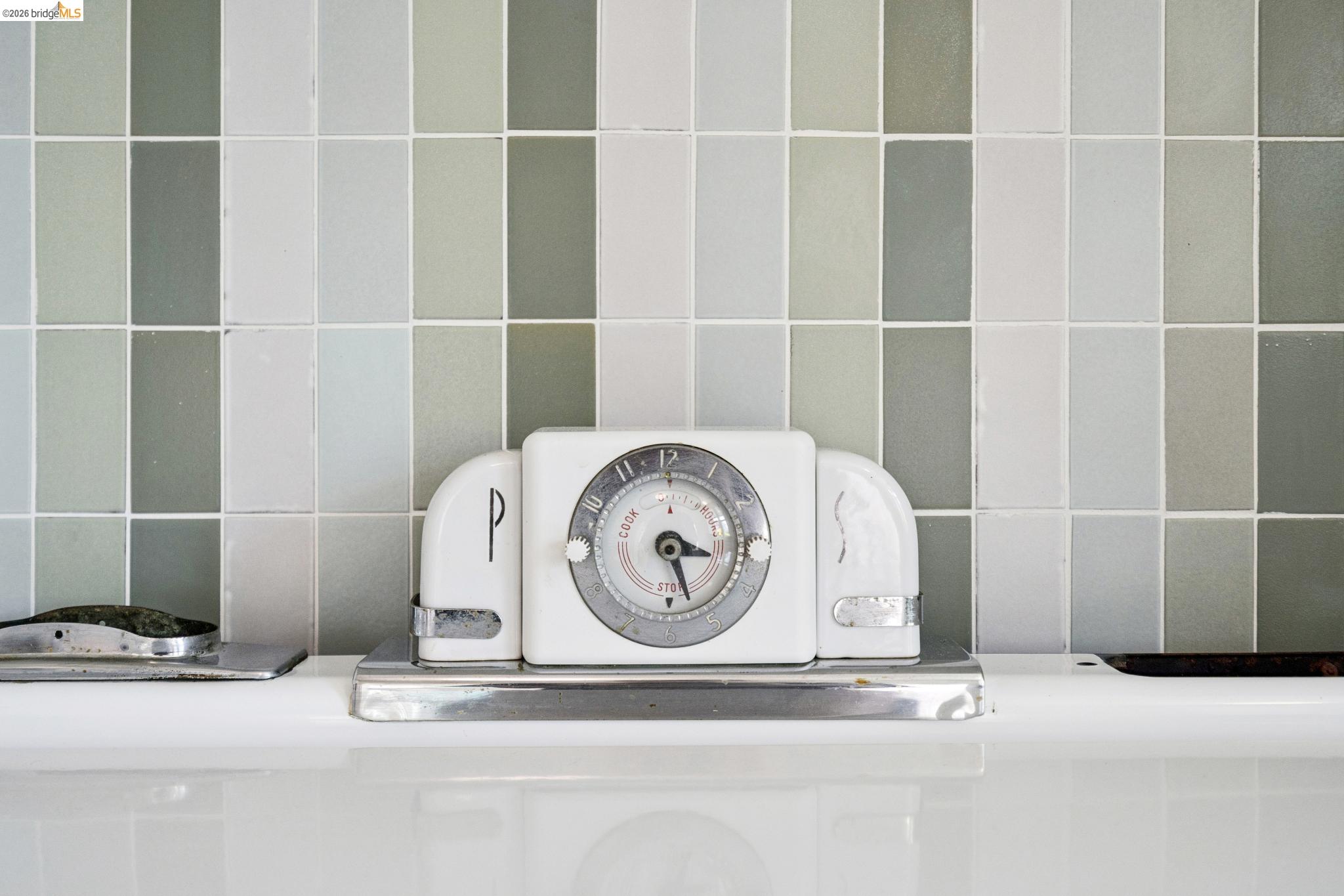 3631 Lyon Ave, Oakland, CA, 94601