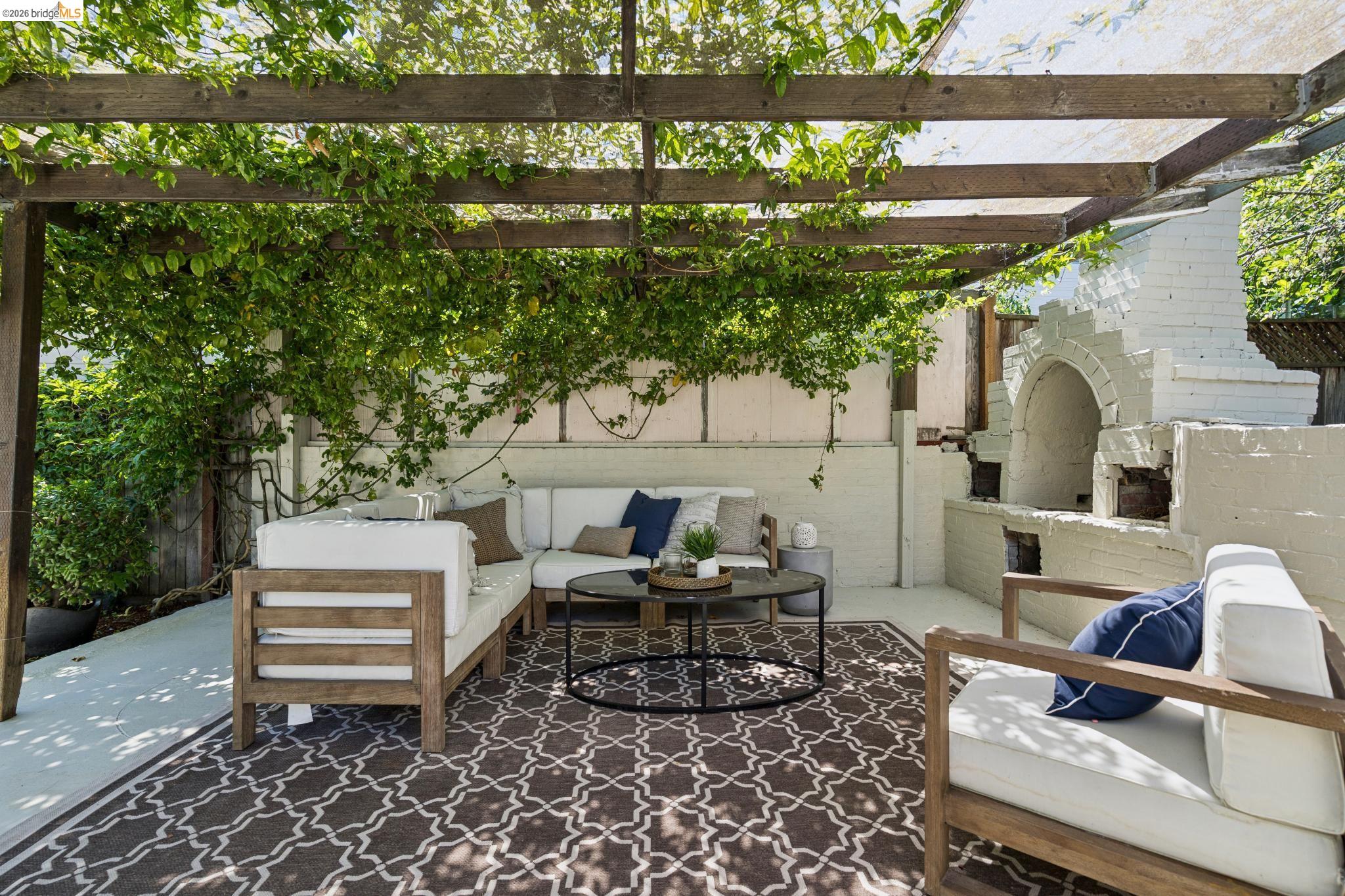 3631 Lyon Ave, Oakland, CA, 94601