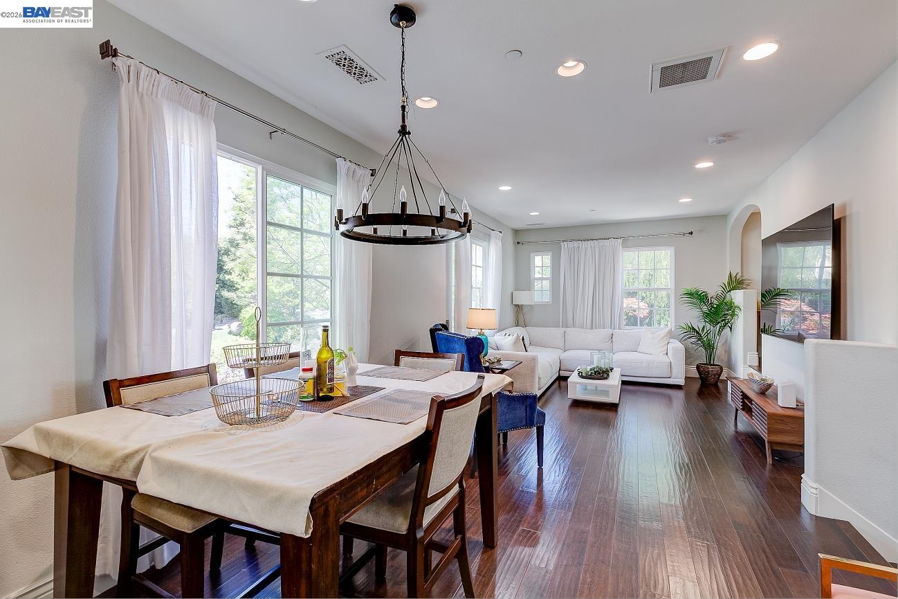 Detail Gallery Image 11 of 41 For 2506 Monet Ter, Fremont,  CA 94539 - 3 Beds | 3 Baths