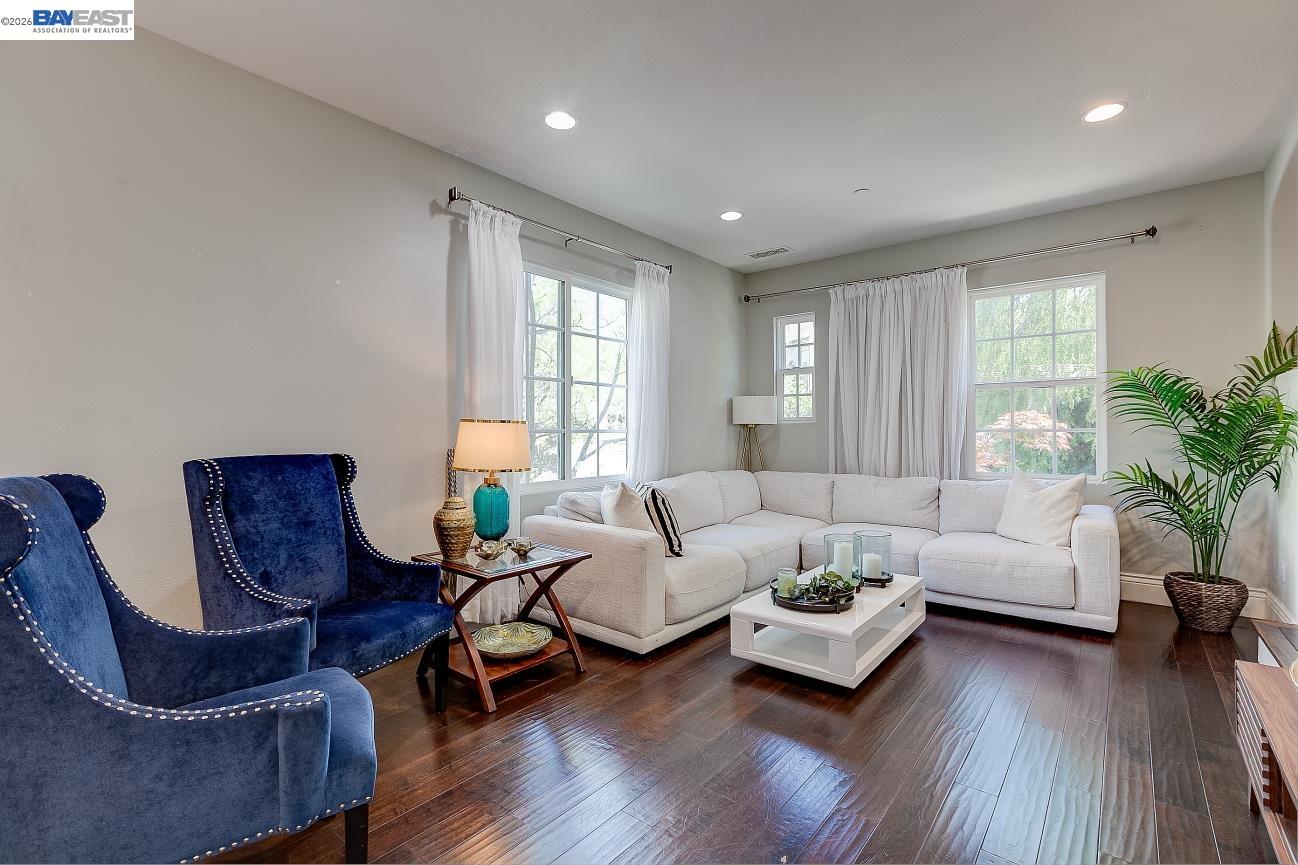 Detail Gallery Image 16 of 41 For 2506 Monet Ter, Fremont,  CA 94539 - 3 Beds | 3 Baths