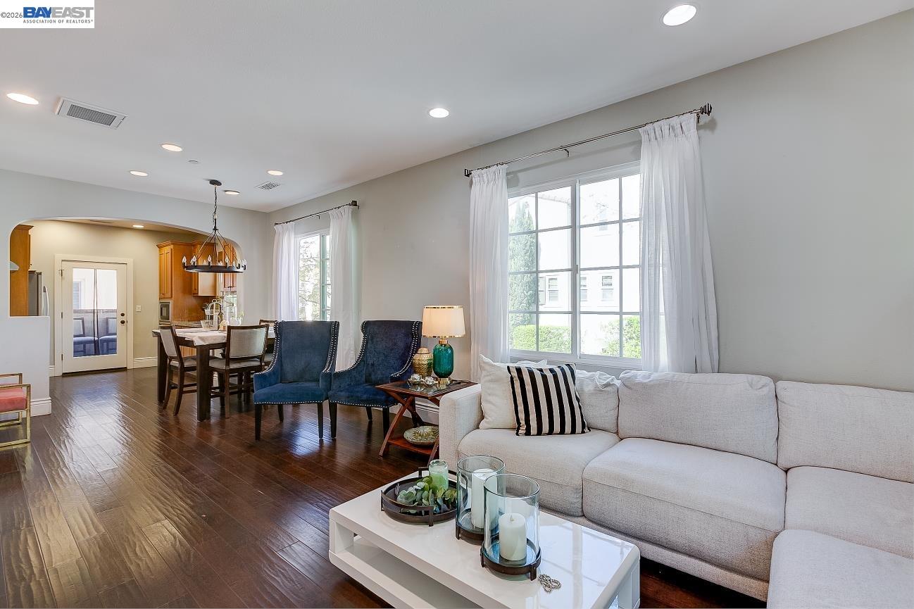 Detail Gallery Image 17 of 41 For 2506 Monet Ter, Fremont,  CA 94539 - 3 Beds | 3 Baths