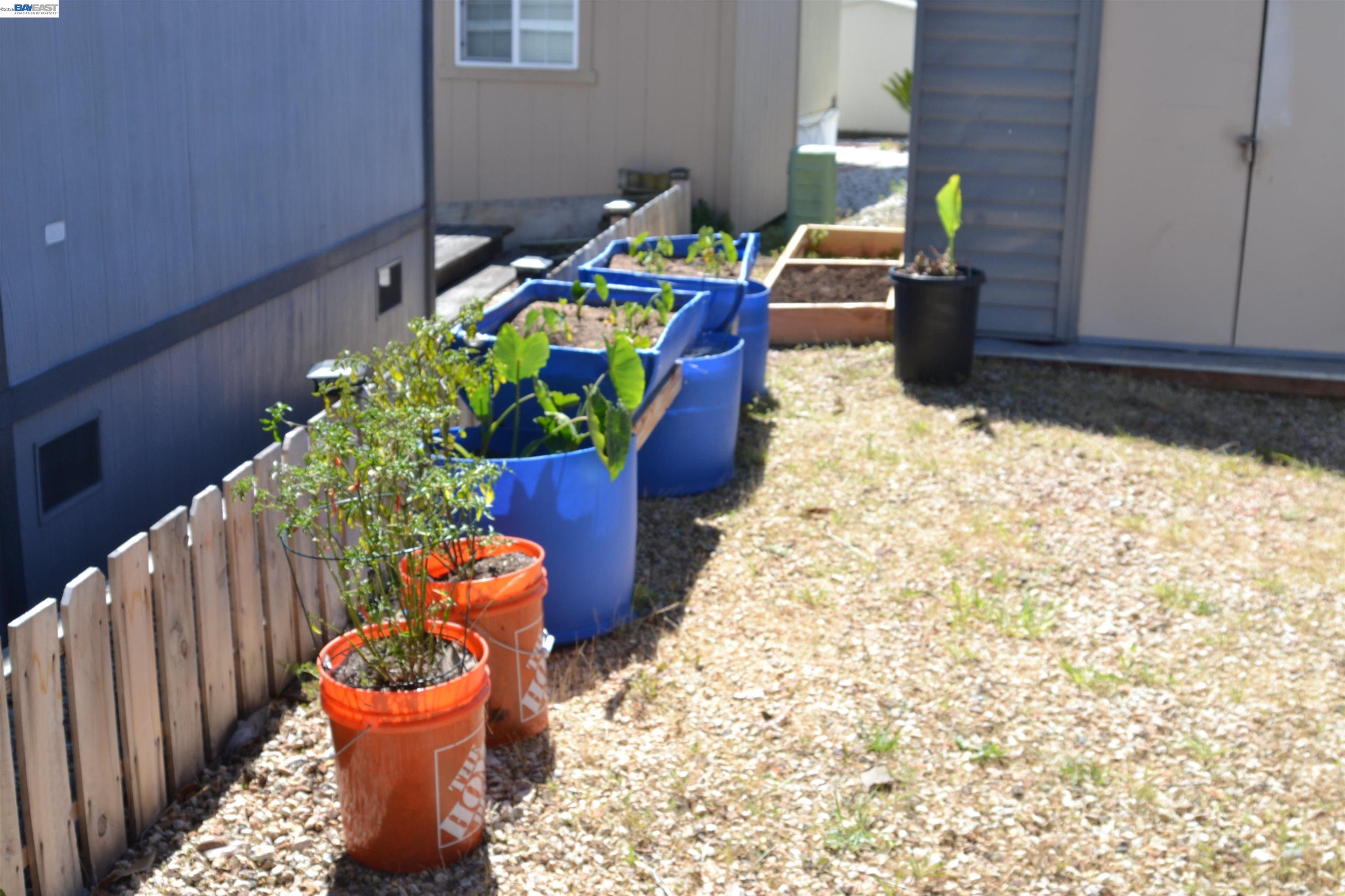 Detail Gallery Image 12 of 28 For 1358 Manuel Drive #146,  Hayward,  CA 94544 - 2 Beds | 2 Baths