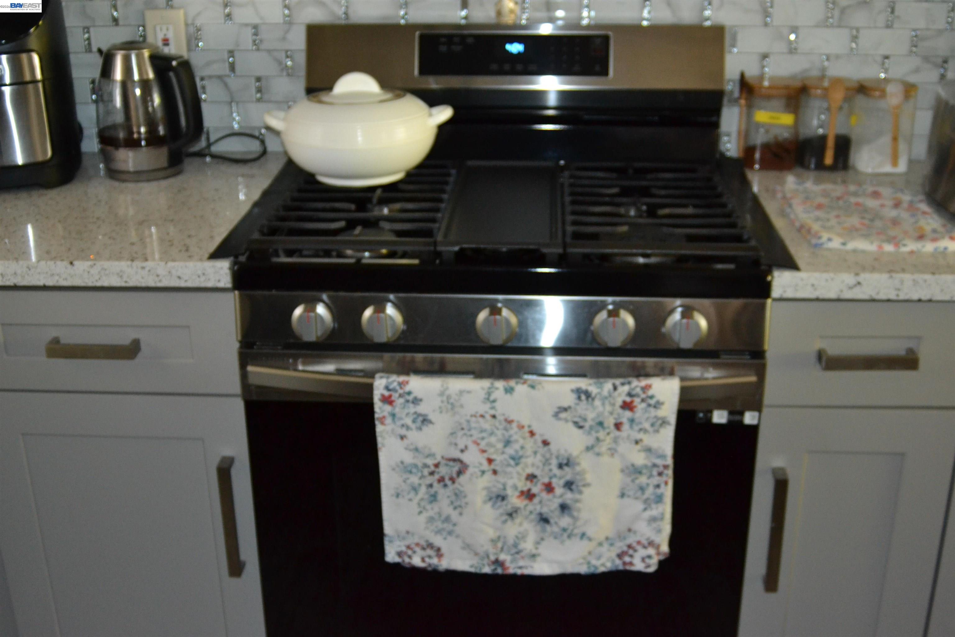 Detail Gallery Image 20 of 28 For 1358 Manuel Drive #146,  Hayward,  CA 94544 - 2 Beds | 2 Baths