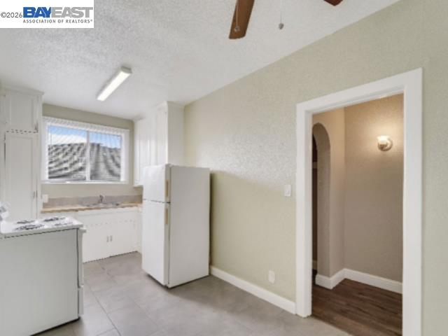 Detail Gallery Image 6 of 9 For 2624 Foothill Blvd, Oakland,  CA 94601 - – Beds | – Baths