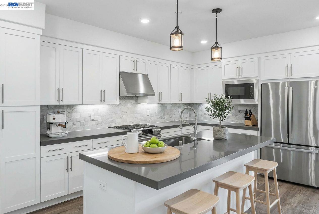 Photo #6: 41130355 Listing: Photo #6