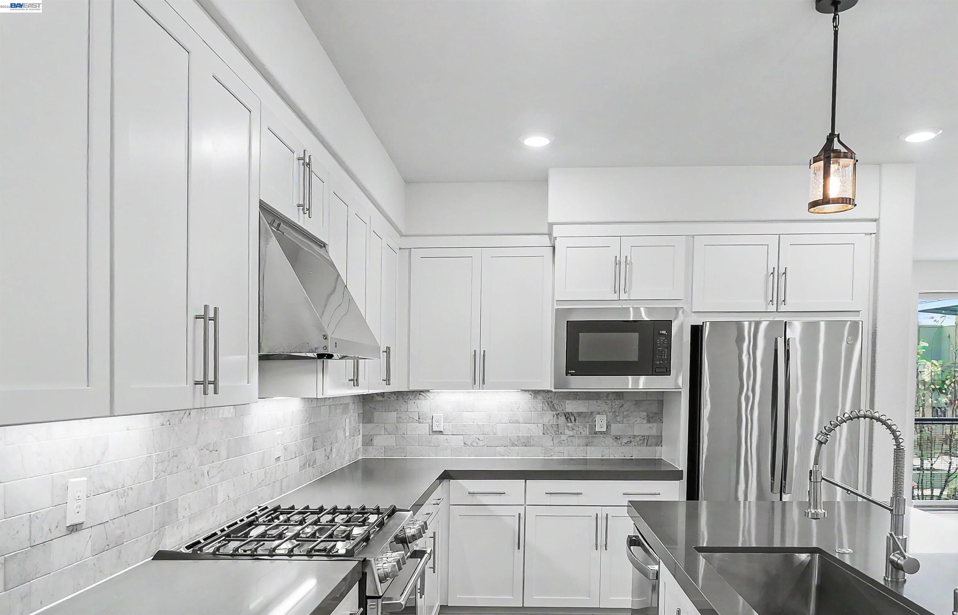 Photo #8: 41130355 Listing: Photo #8