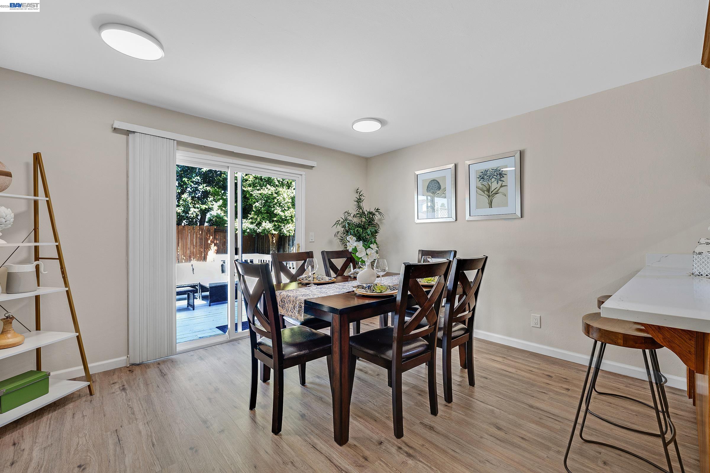 Detail Gallery Image 6 of 28 For 34104 Cromwell Pl, Fremont,  CA 94555 - 3 Beds | 2 Baths