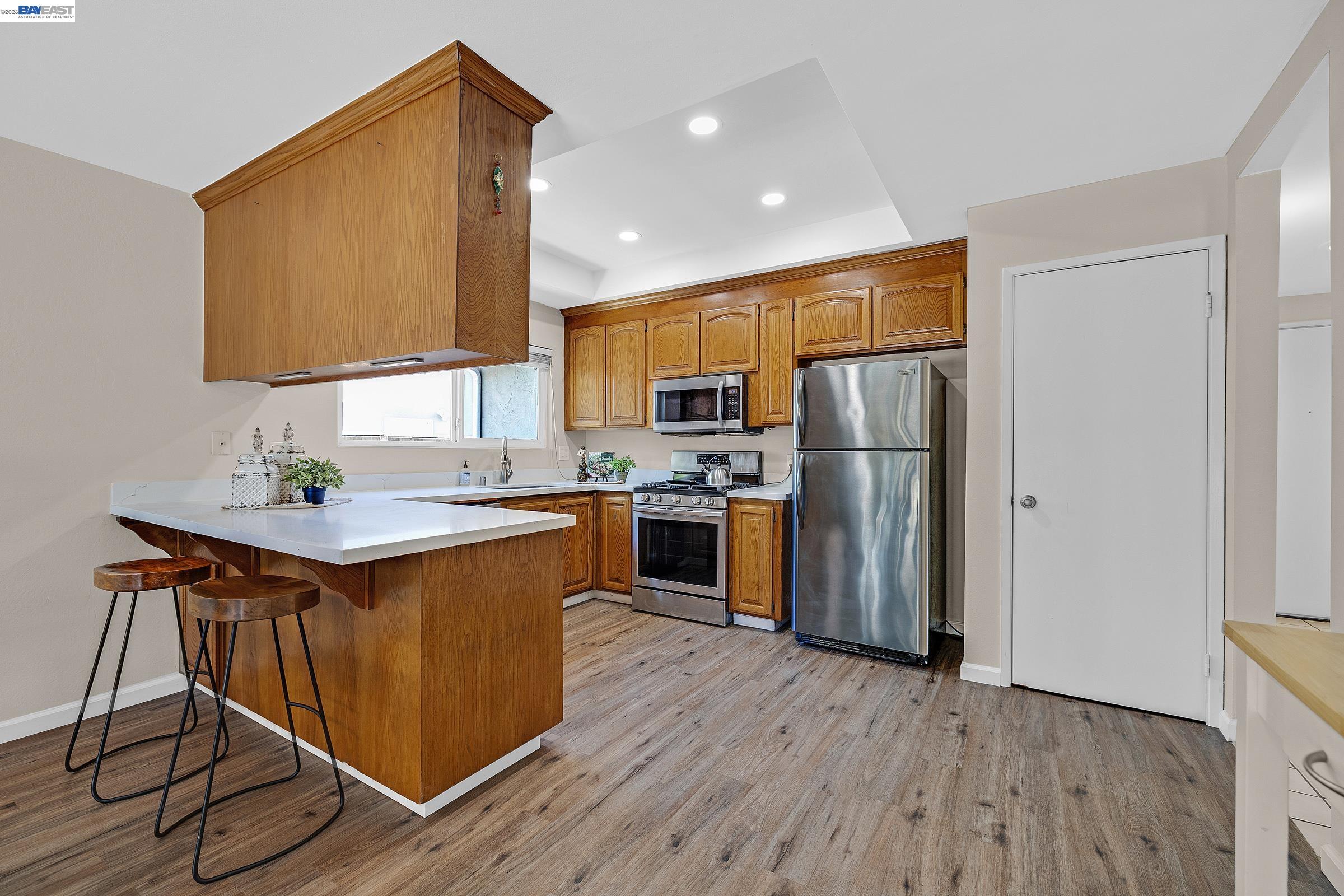 Detail Gallery Image 7 of 28 For 34104 Cromwell Pl, Fremont,  CA 94555 - 3 Beds | 2 Baths