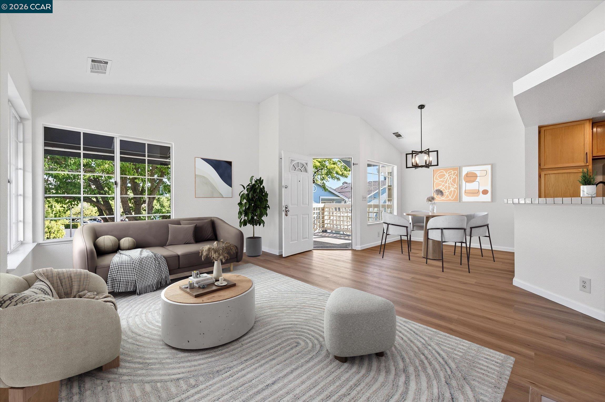 Front Image Thumbnail for CC41130367