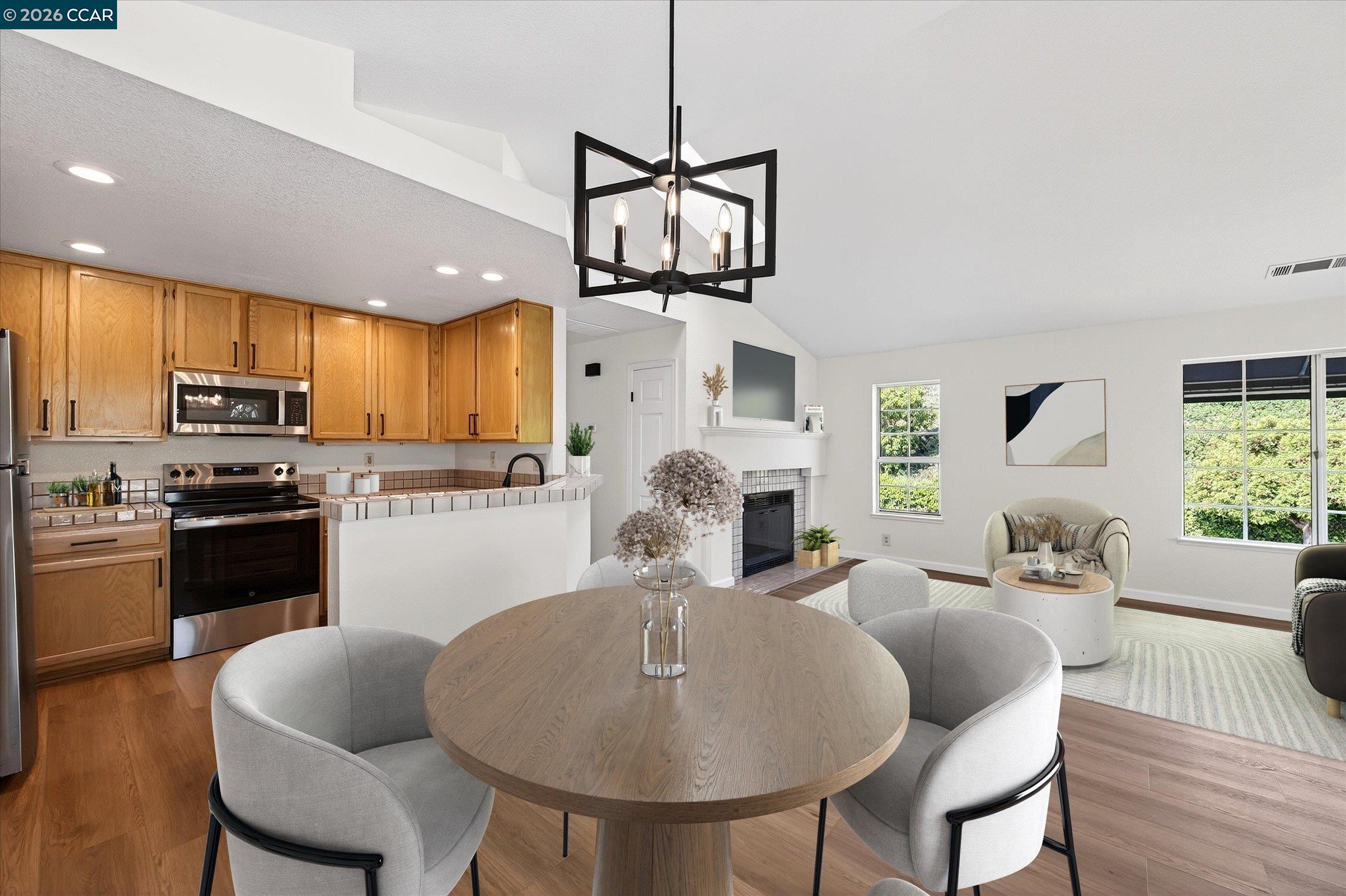 Detail Gallery Image 3 of 36 For 401 Stinson St #3,  Vallejo,  CA 94591 - 2 Beds | 1 Baths