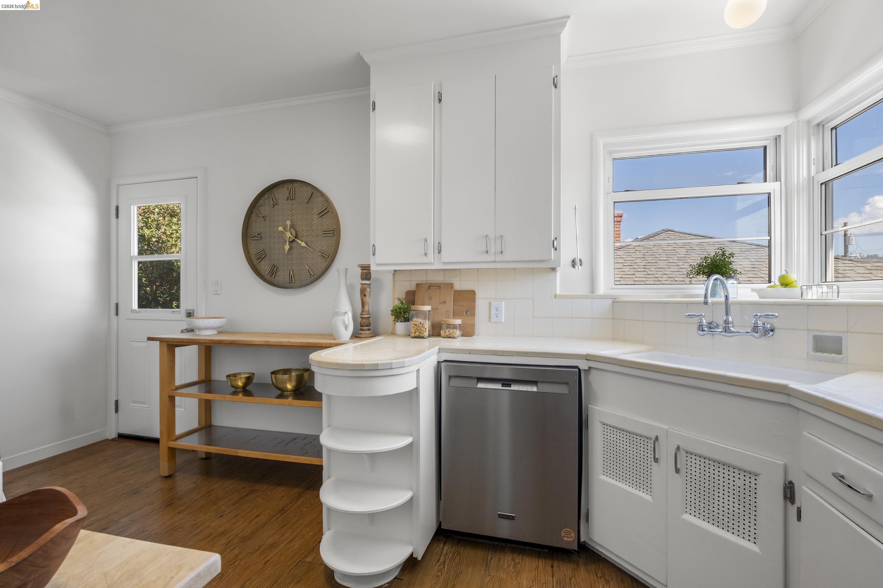 Detail Gallery Image 13 of 36 For 5625 Sacramento Ave, Richmond,  CA 94804 - 2 Beds | 1 Baths