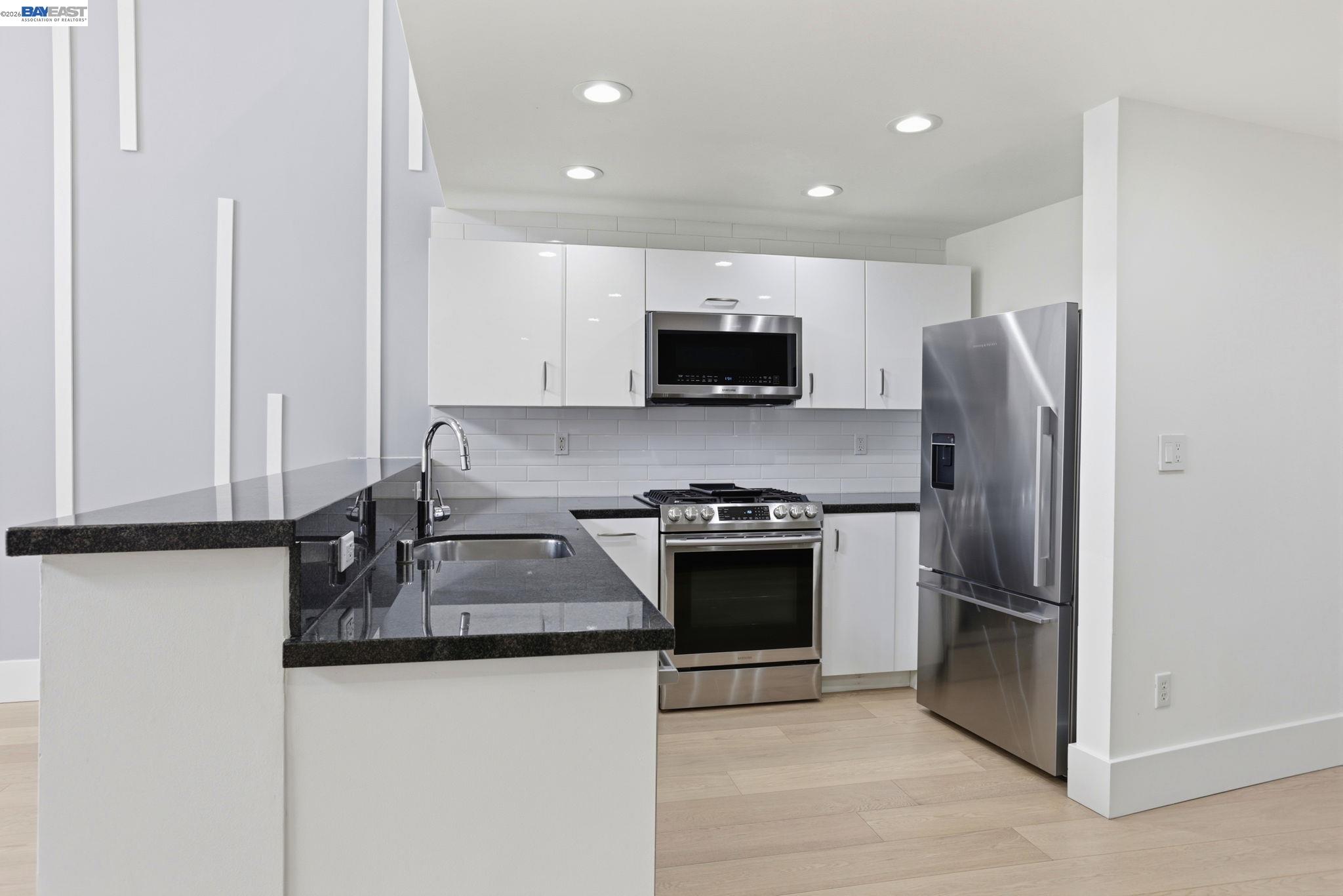 965 Folsom St UNIT 207, San Francisco, CA, 94107