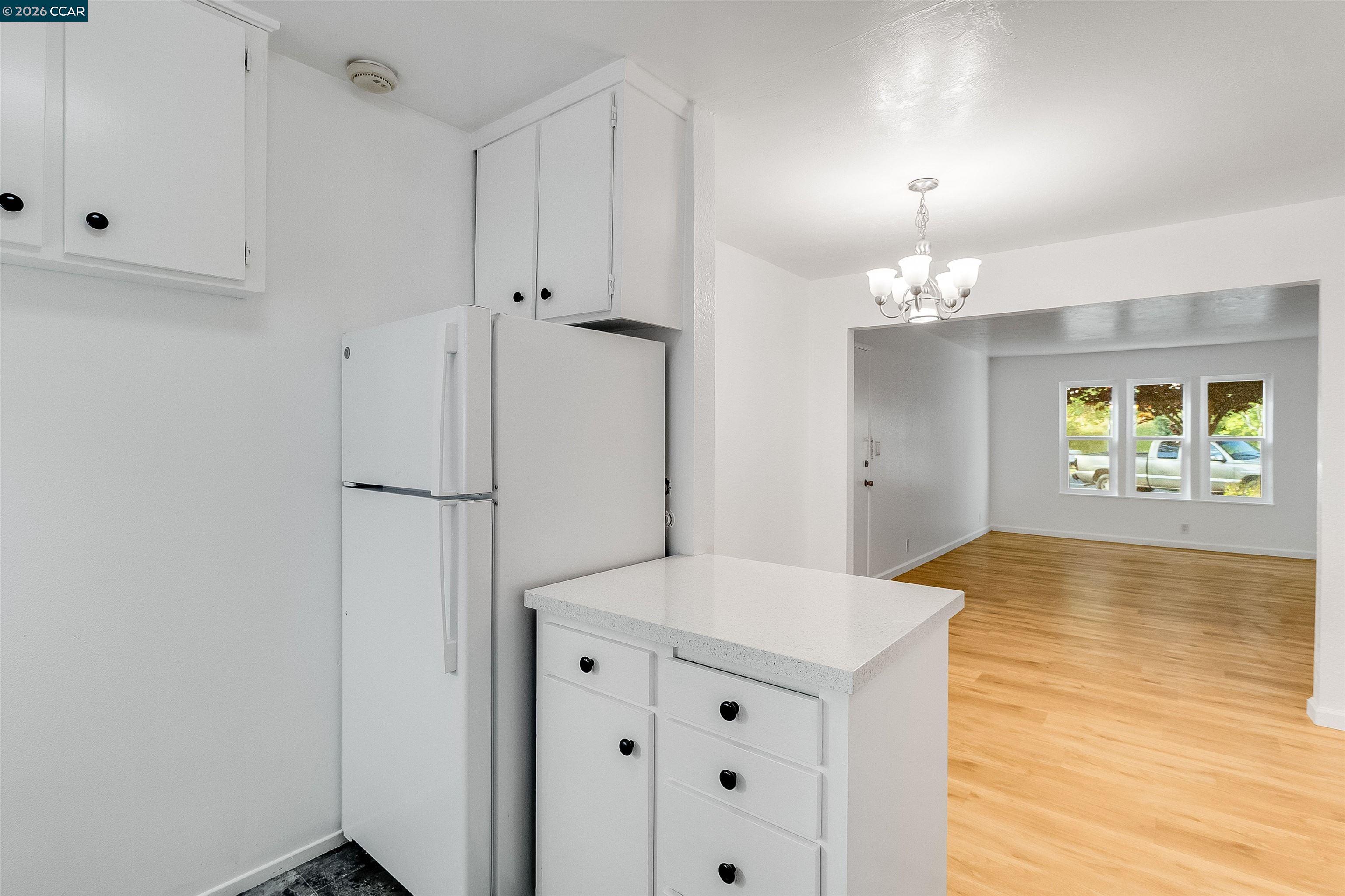 Photo #11: 41130382 Listing: Photo #11