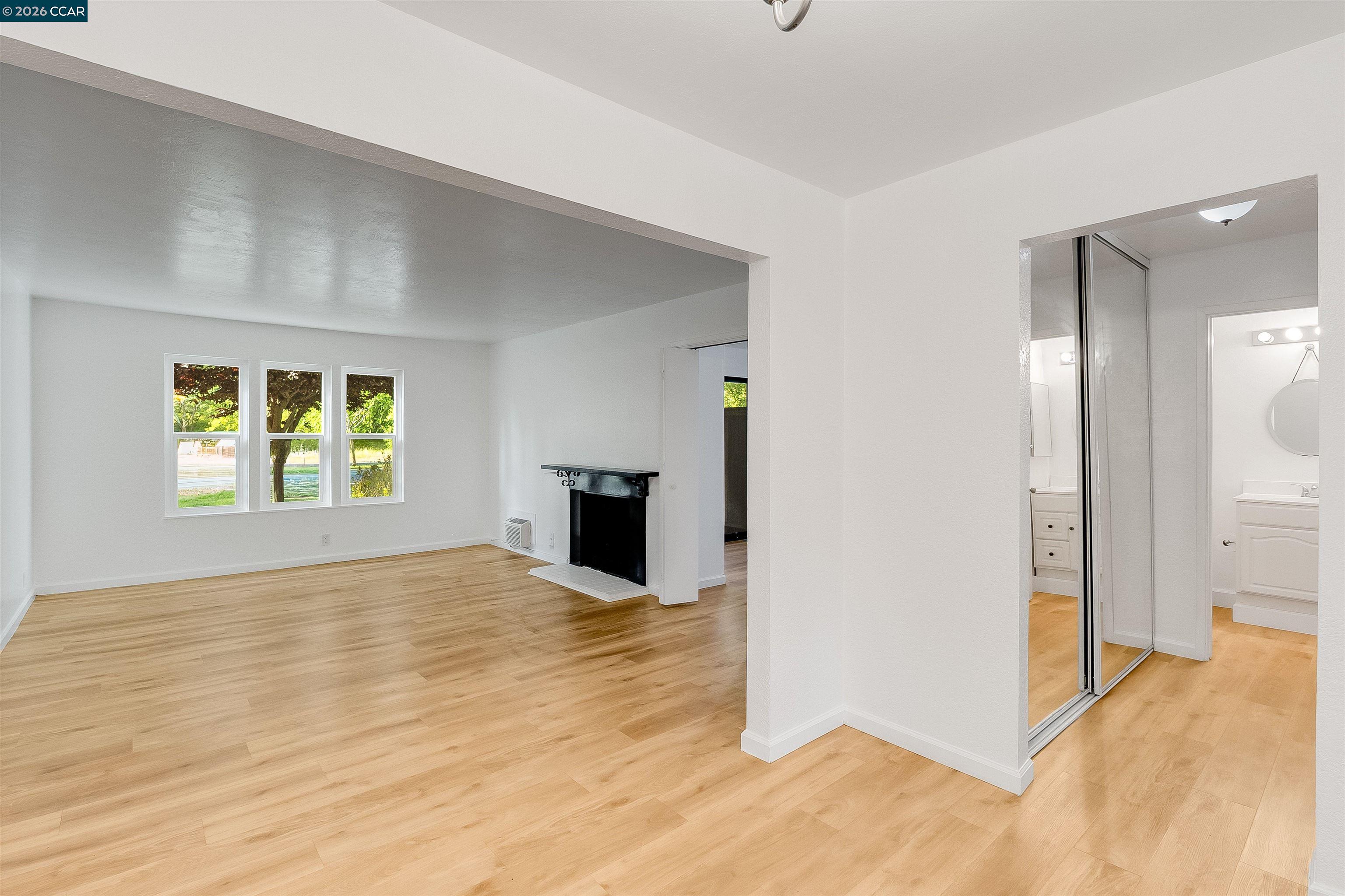 Photo #13: 41130382 Listing: Photo #13