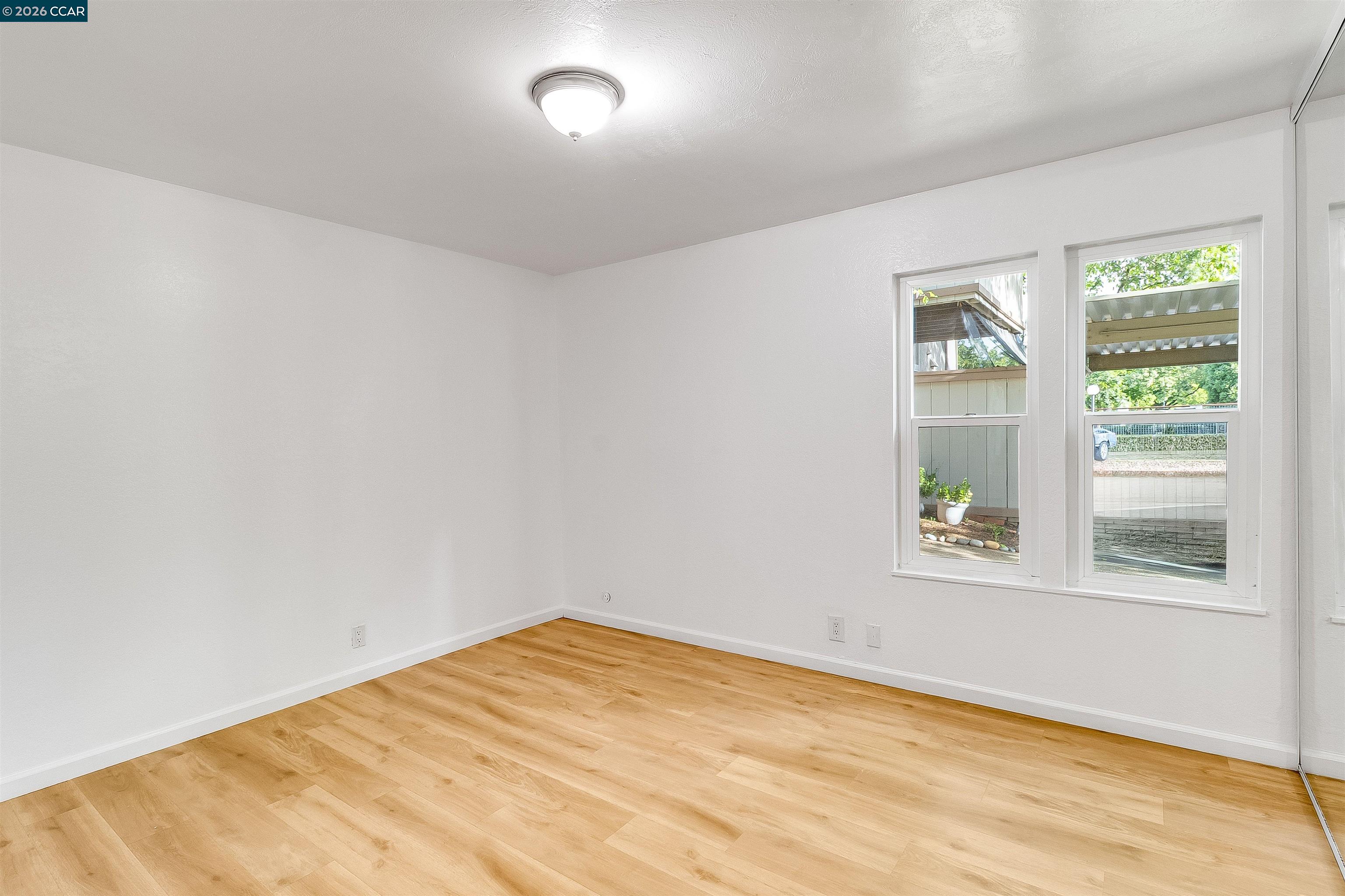 Photo #15: 41130382 Listing: Photo #15