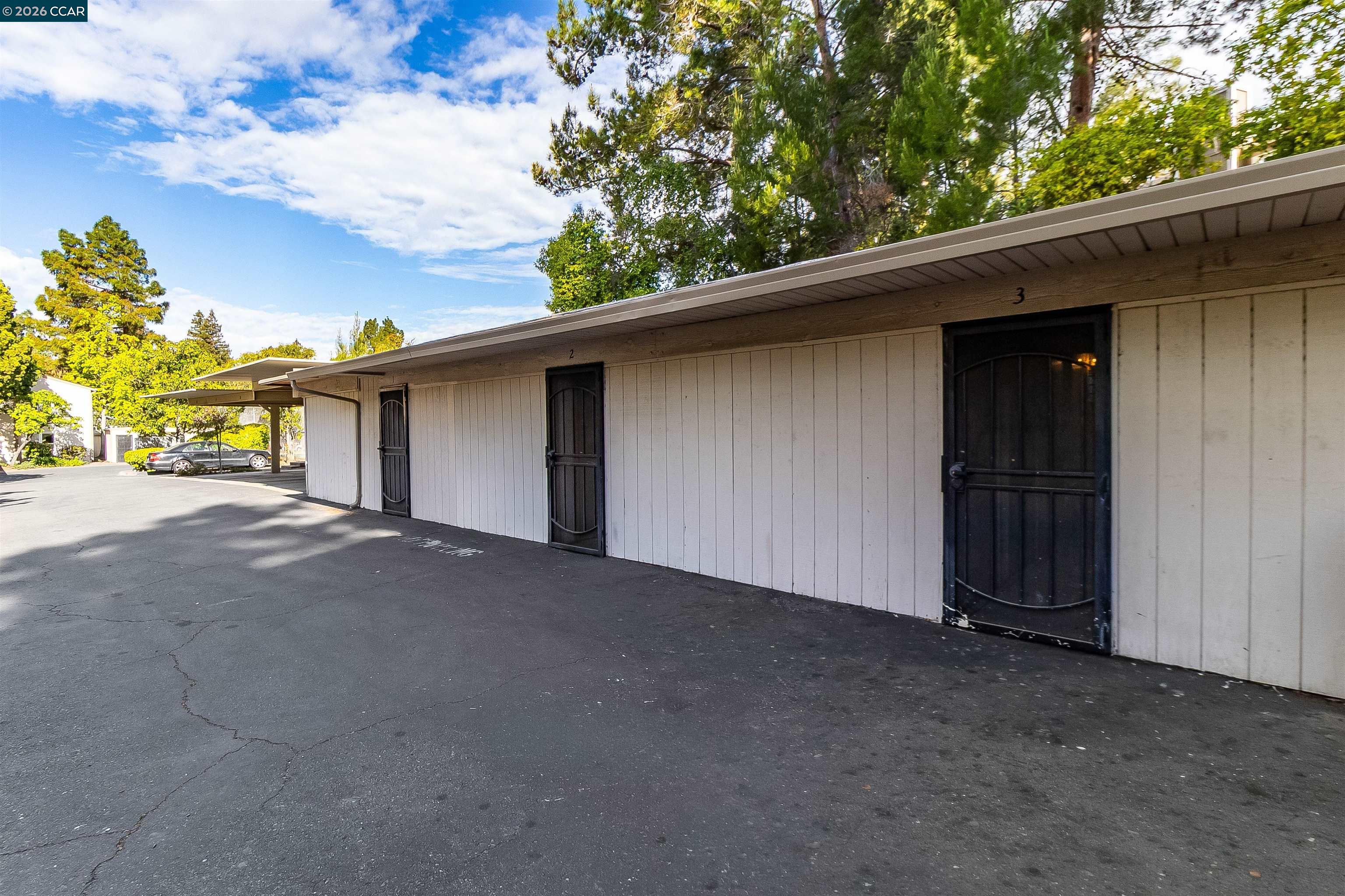 Photo #31: 41130382 Listing: Photo #31