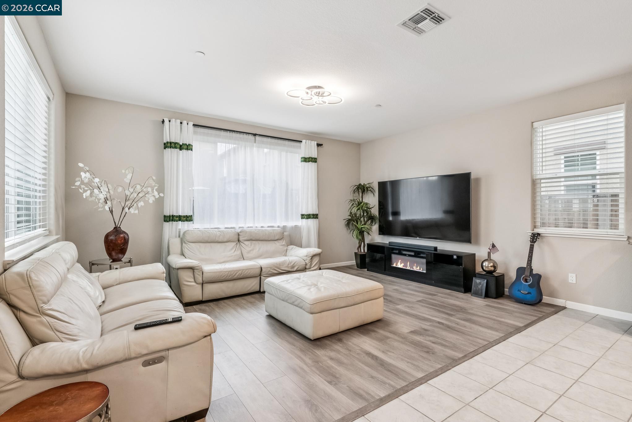 Detail Gallery Image 4 of 47 For 813 Stickney Way, Oakley,  CA 94561 - 4 Beds | 3 Baths