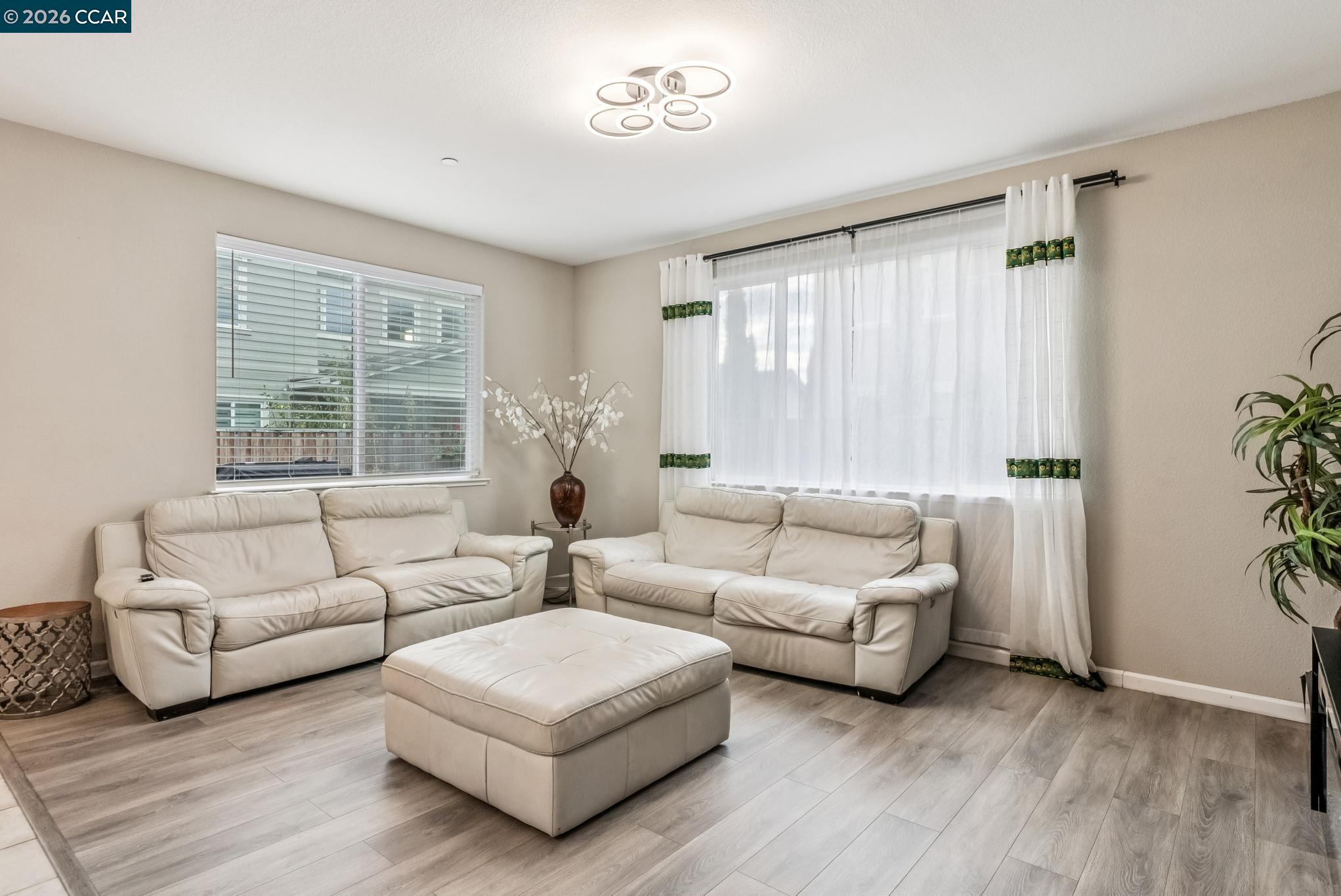 Detail Gallery Image 6 of 47 For 813 Stickney Way, Oakley,  CA 94561 - 4 Beds | 3 Baths