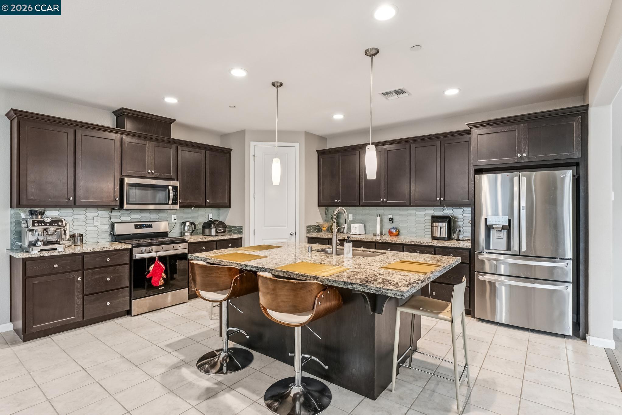 Detail Gallery Image 9 of 47 For 813 Stickney Way, Oakley,  CA 94561 - 4 Beds | 3 Baths