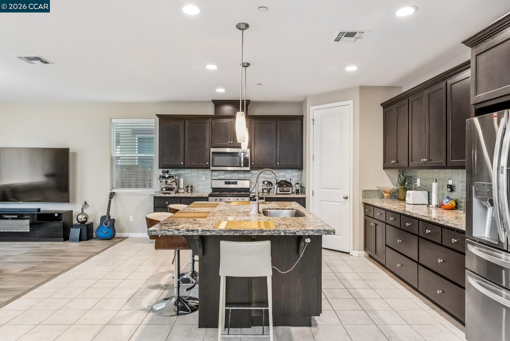 Detail Gallery Image 10 of 47 For 813 Stickney Way, Oakley,  CA 94561 - 4 Beds | 3 Baths