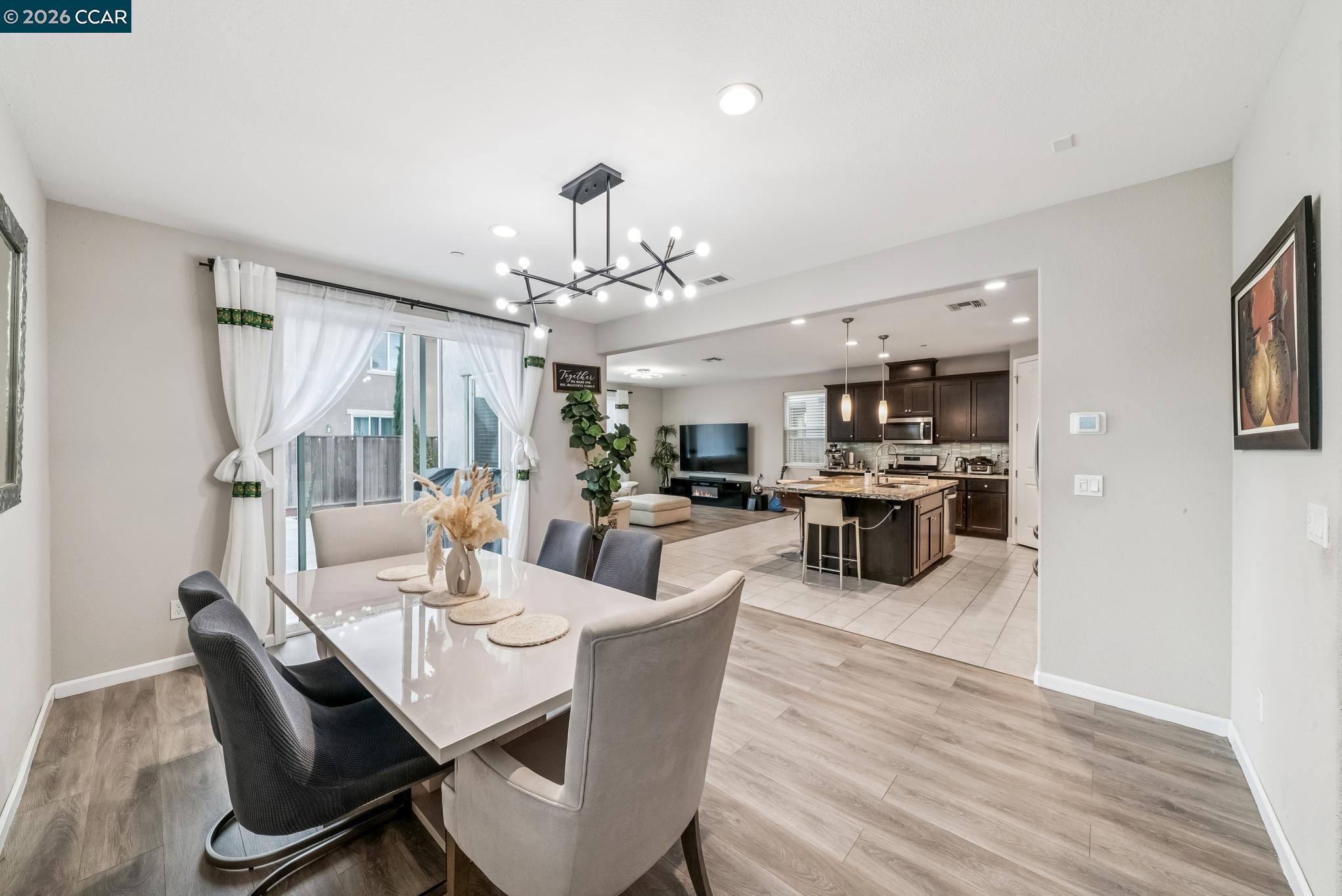 Detail Gallery Image 3 of 47 For 813 Stickney Way, Oakley,  CA 94561 - 4 Beds | 3 Baths