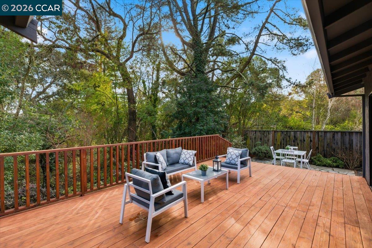 Detail Gallery Image 15 of 25 For 6 Sparrow Ct, Moraga,  CA 94556 - 3 Beds | 2 Baths