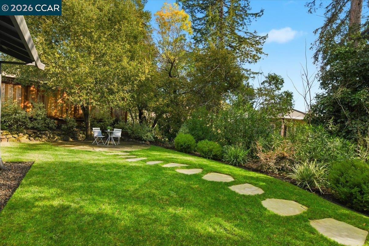 Detail Gallery Image 22 of 25 For 6 Sparrow Ct, Moraga,  CA 94556 - 3 Beds | 2 Baths