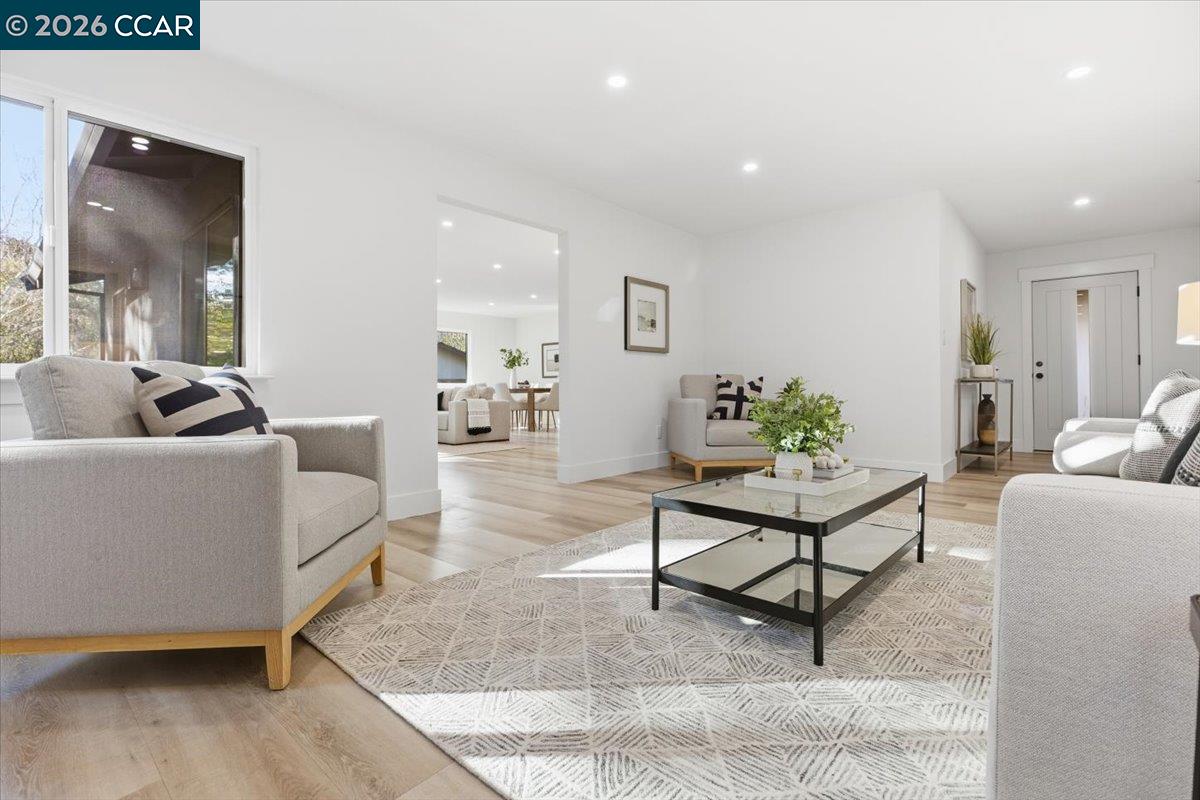 Detail Gallery Image 6 of 25 For 6 Sparrow Ct, Moraga,  CA 94556 - 3 Beds | 2 Baths