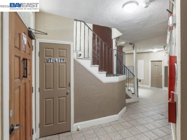 Detail Gallery Image 5 of 9 For 1757 26th Ave, Oakland,  CA 94601 - – Beds | – Baths